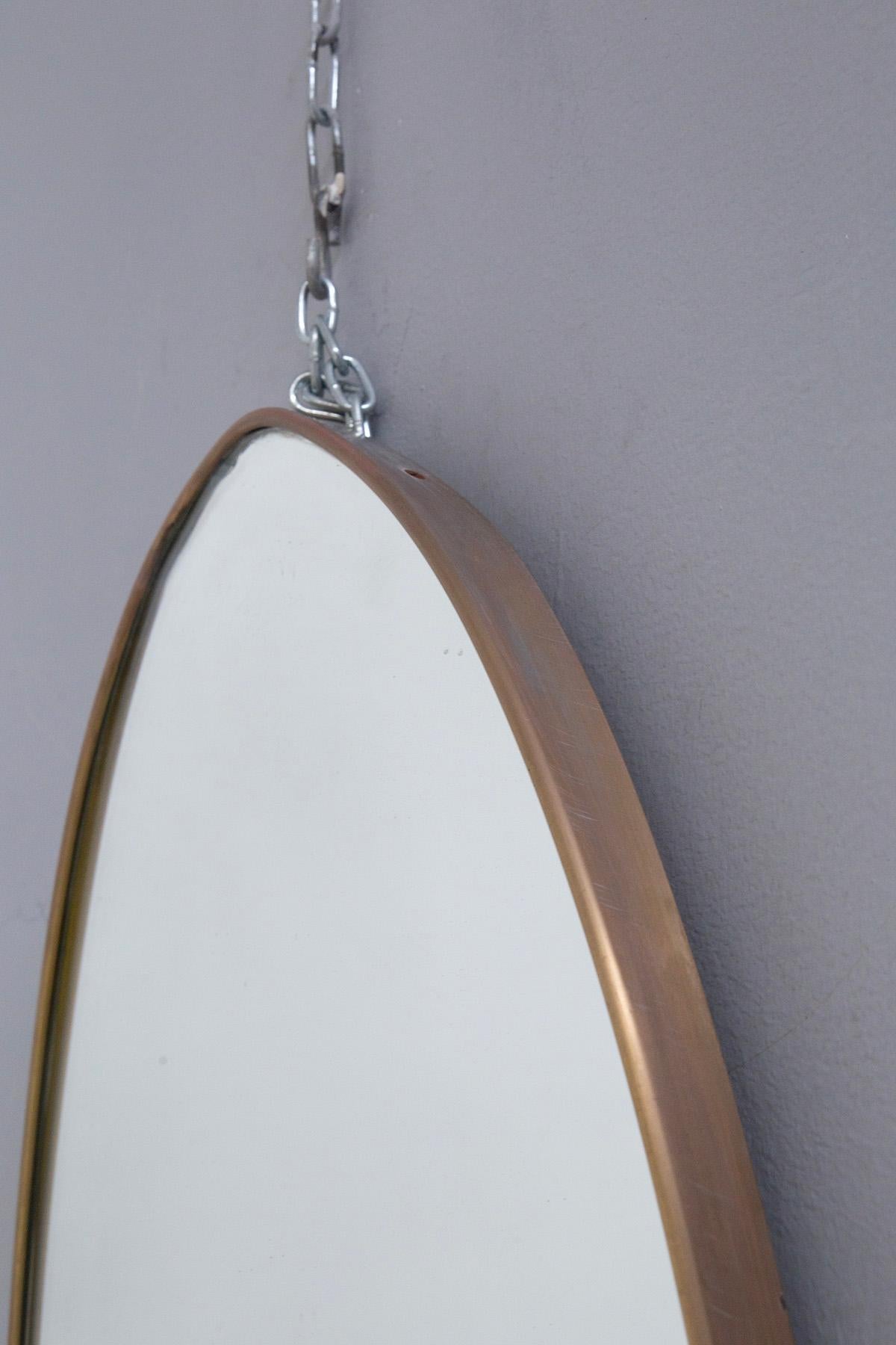 Vintage Italian brass mirror with fluid shapes For Sale 2