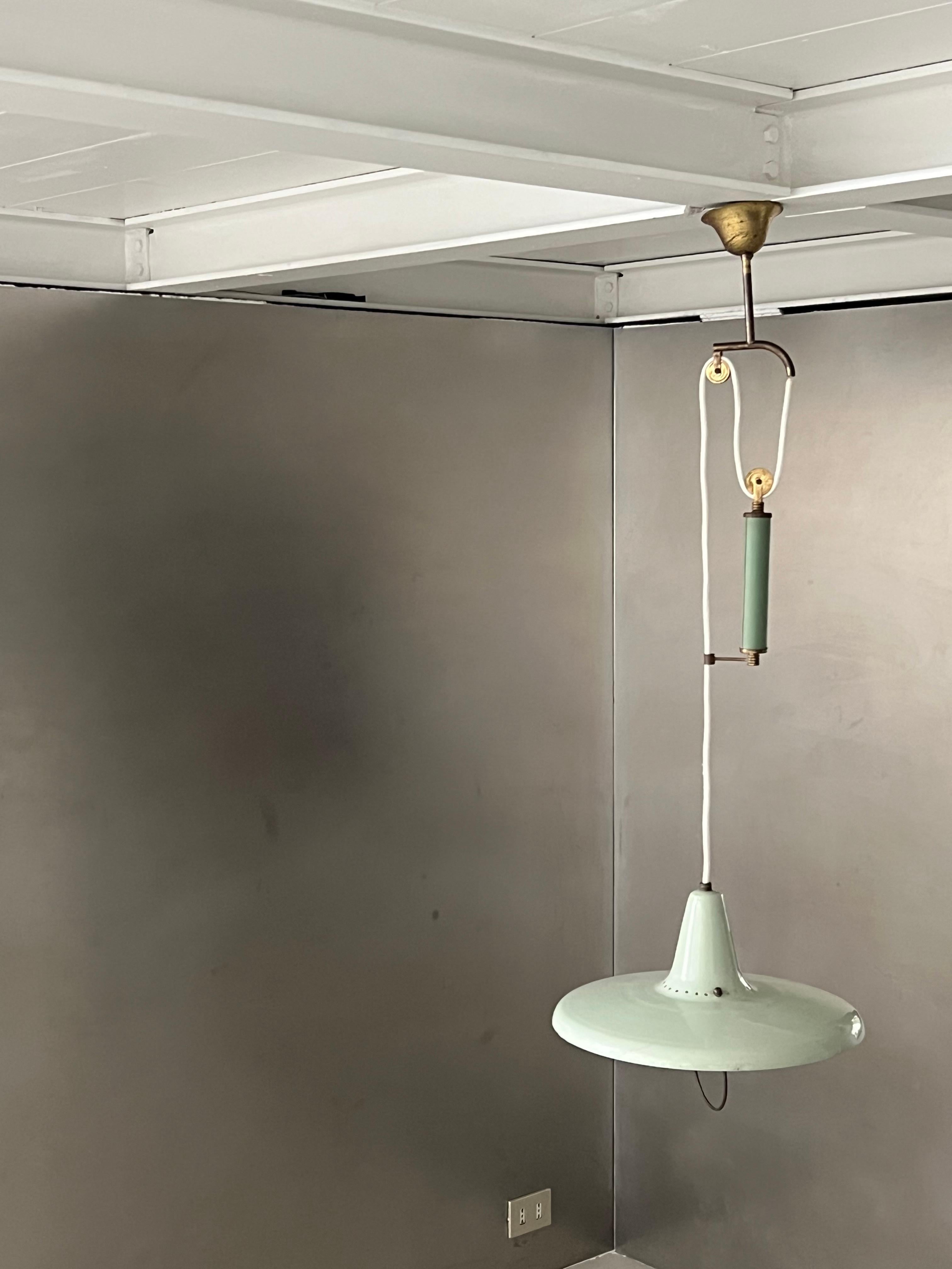 Lámpara colgante vintage italiana de latón, Gaetano Sciolari para Stilnovo Made in Italy mediados del siglo XX en venta