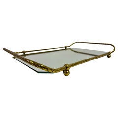 Vassoio vintage in ottone con vetro a specchio