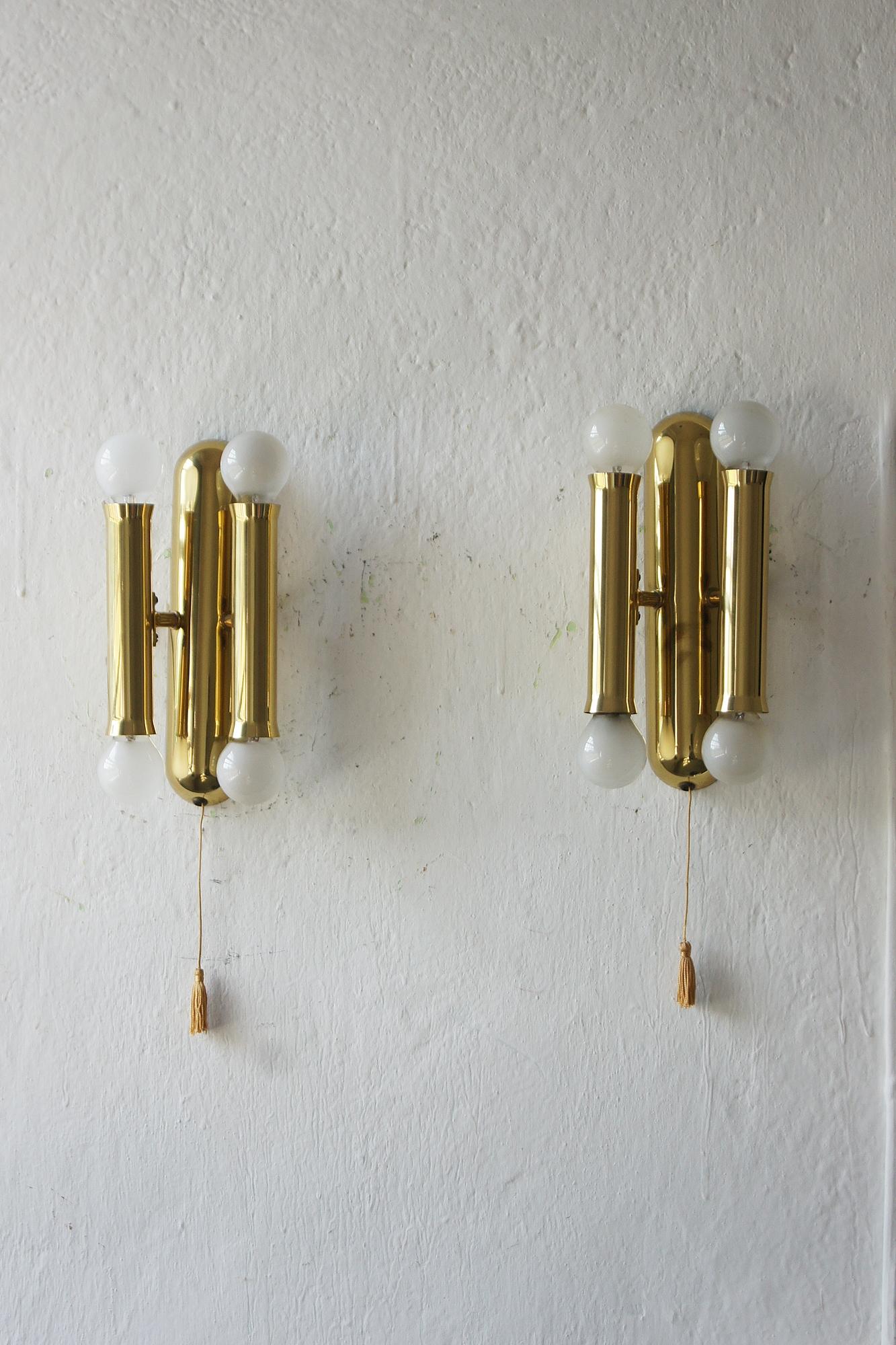 Set di 2 lampade da parete in ottone vintage italiano In condizioni buone in vendita a KUTNO, PL