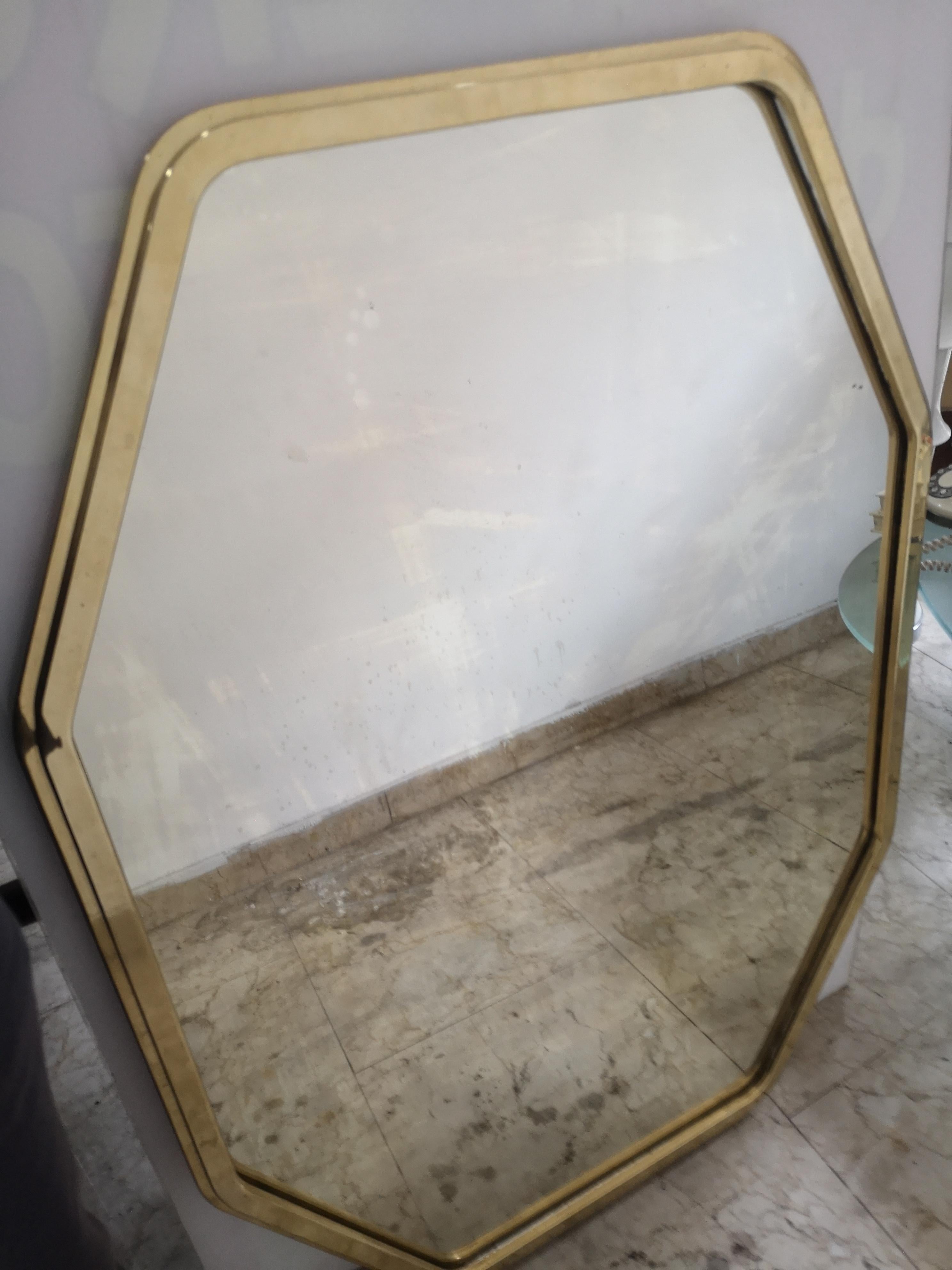 European Vintage Italian brass wall mirror from the 80s For Sale