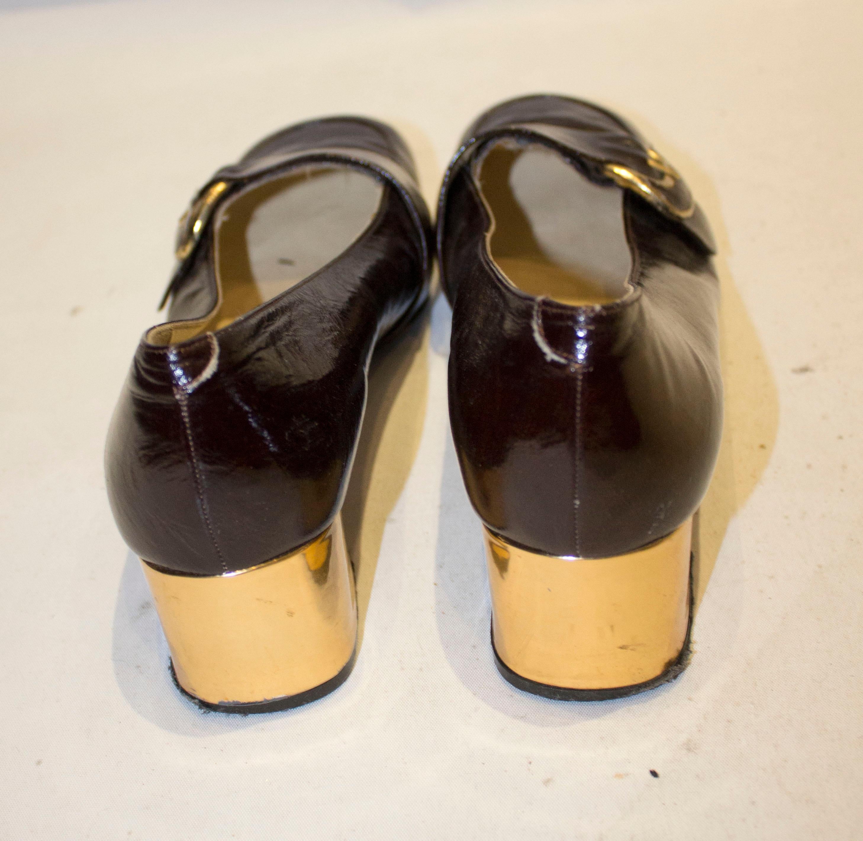 Vintage Italian Brown Patent and Gold Shoes In Good Condition In London, GB