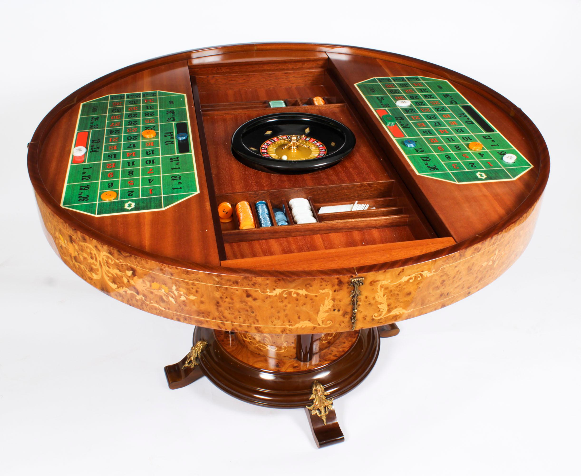 Vintage Italian Burr Walnut Games Card Roulette Table Mid 20th Century In Good Condition In London, GB
