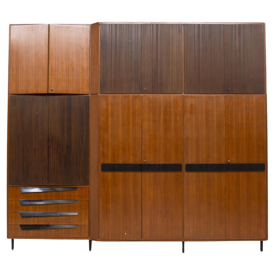 Vintage Italian Cabinet in Walnut and Grissinato Wood For Sale