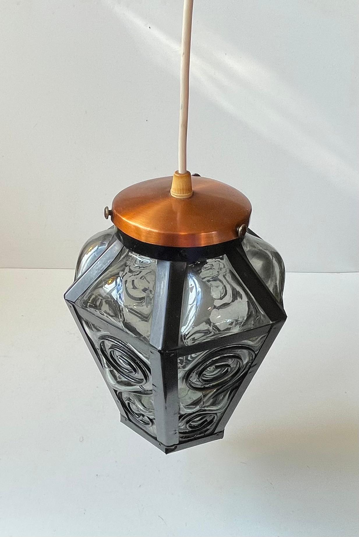 Vintage Italian Lamp, mundgeblasene Pendelleuchte aus grauem Murano-Glas, 1970er Jahre im Angebot 1