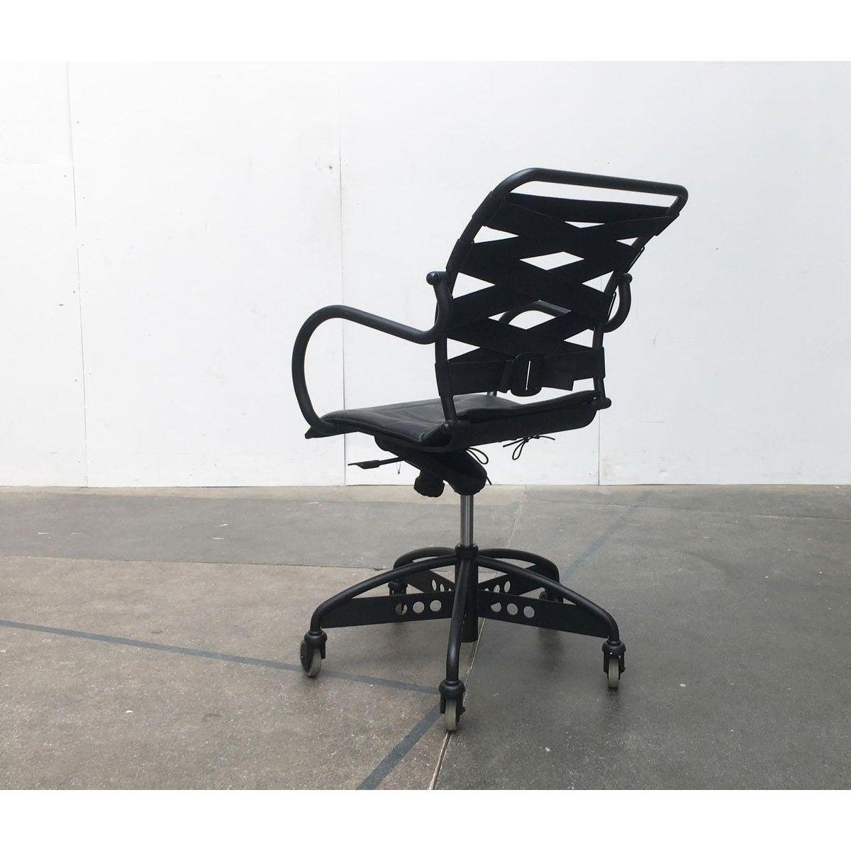 Vintage Italian Canasta Swivel Chair by Heron Parigi for Heron Parigi, 1980s In Good Condition For Sale In Hamburg, DE
