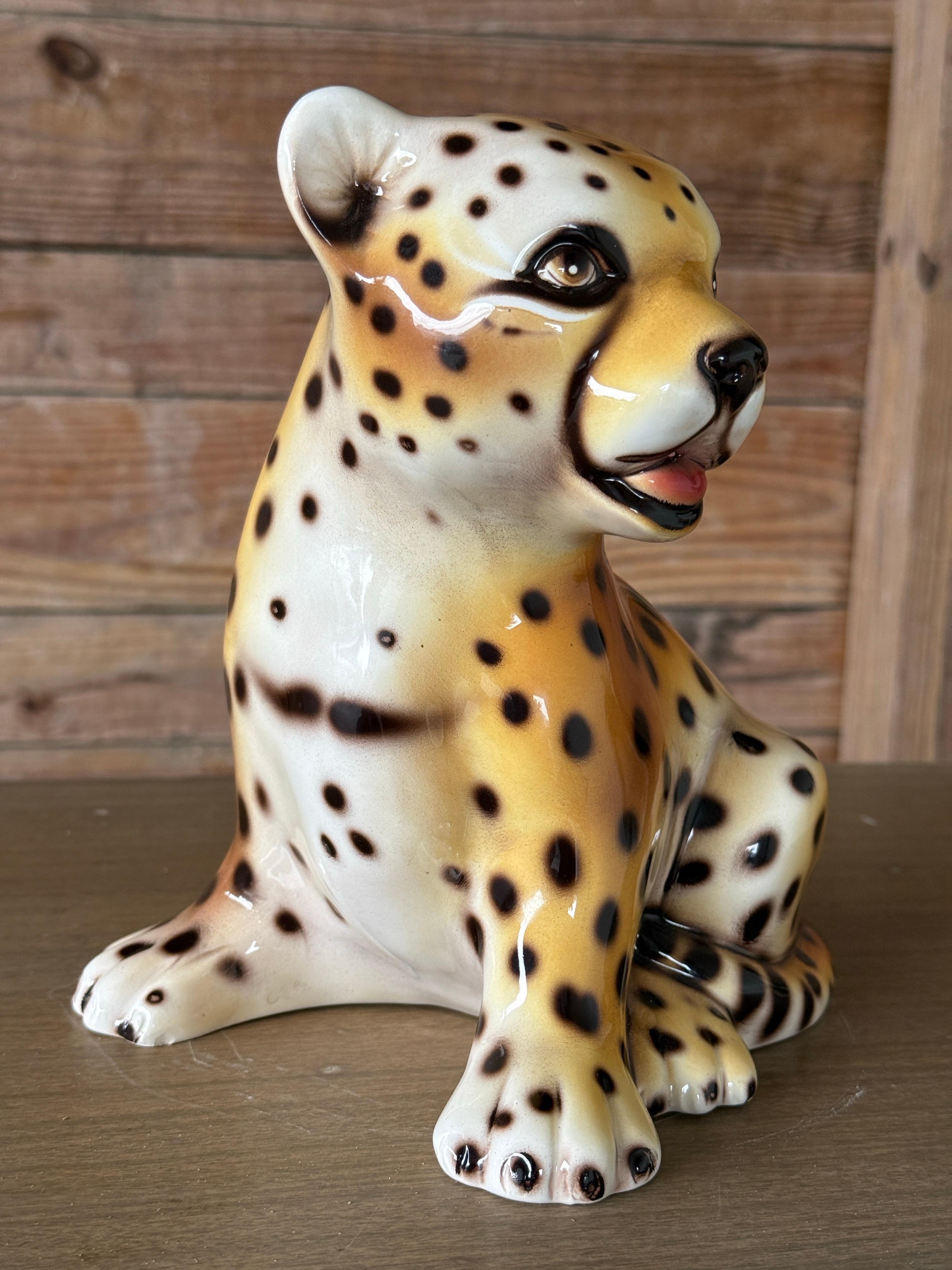Regency Vintage Italian Capodimonte Ceramic Baby Cheetah Cub Sculpture Figurine en vente