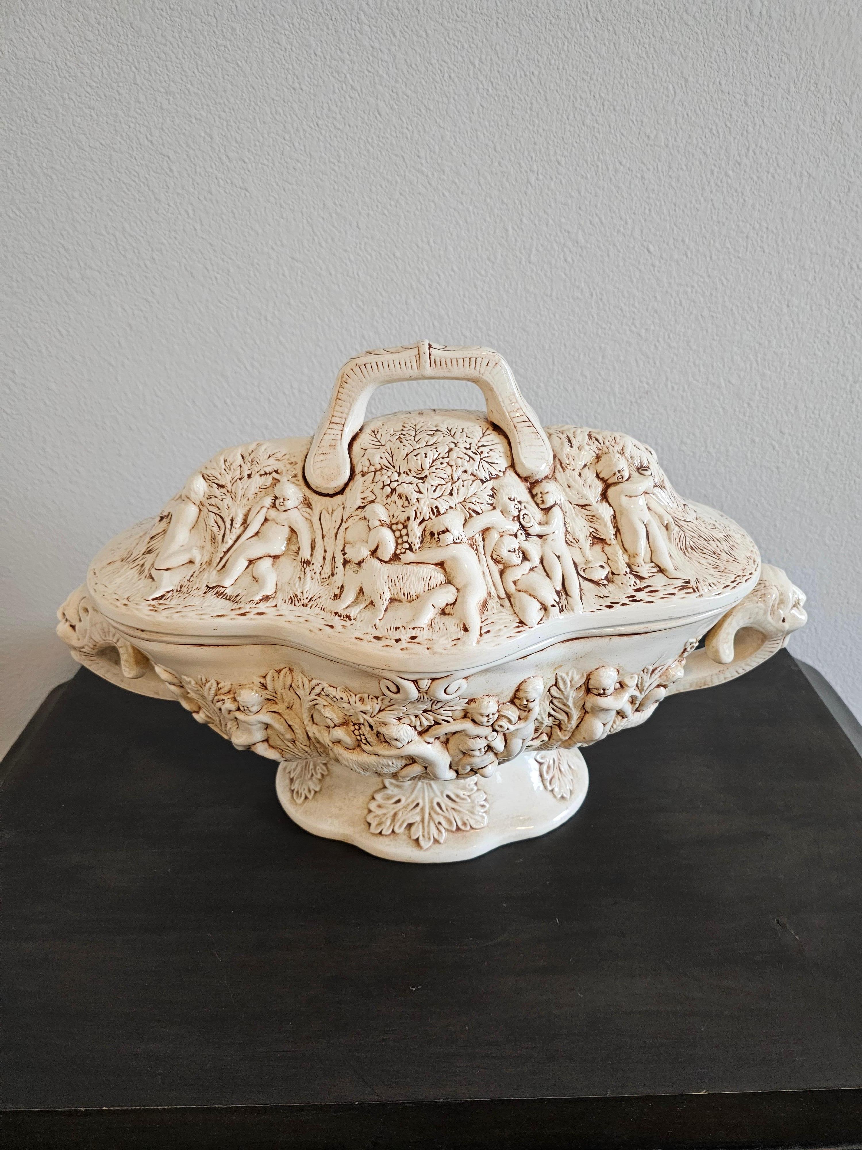 Vintage Italian Capodimonte Porcelain Covered Serving Dish Large Soup Tureen For Sale 8