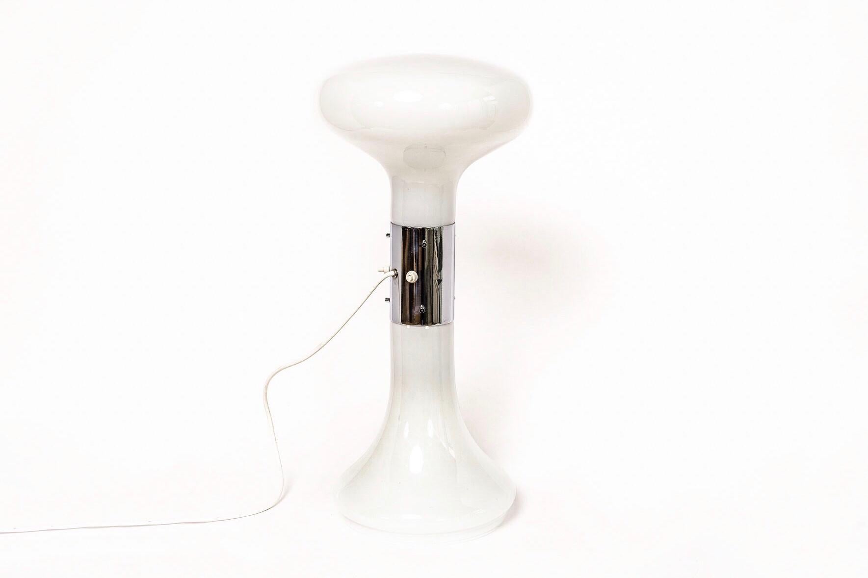 Steel Vintage Italian Carlo Nason I Numerati Soffiato White Murano Glass Table Lamp For Sale