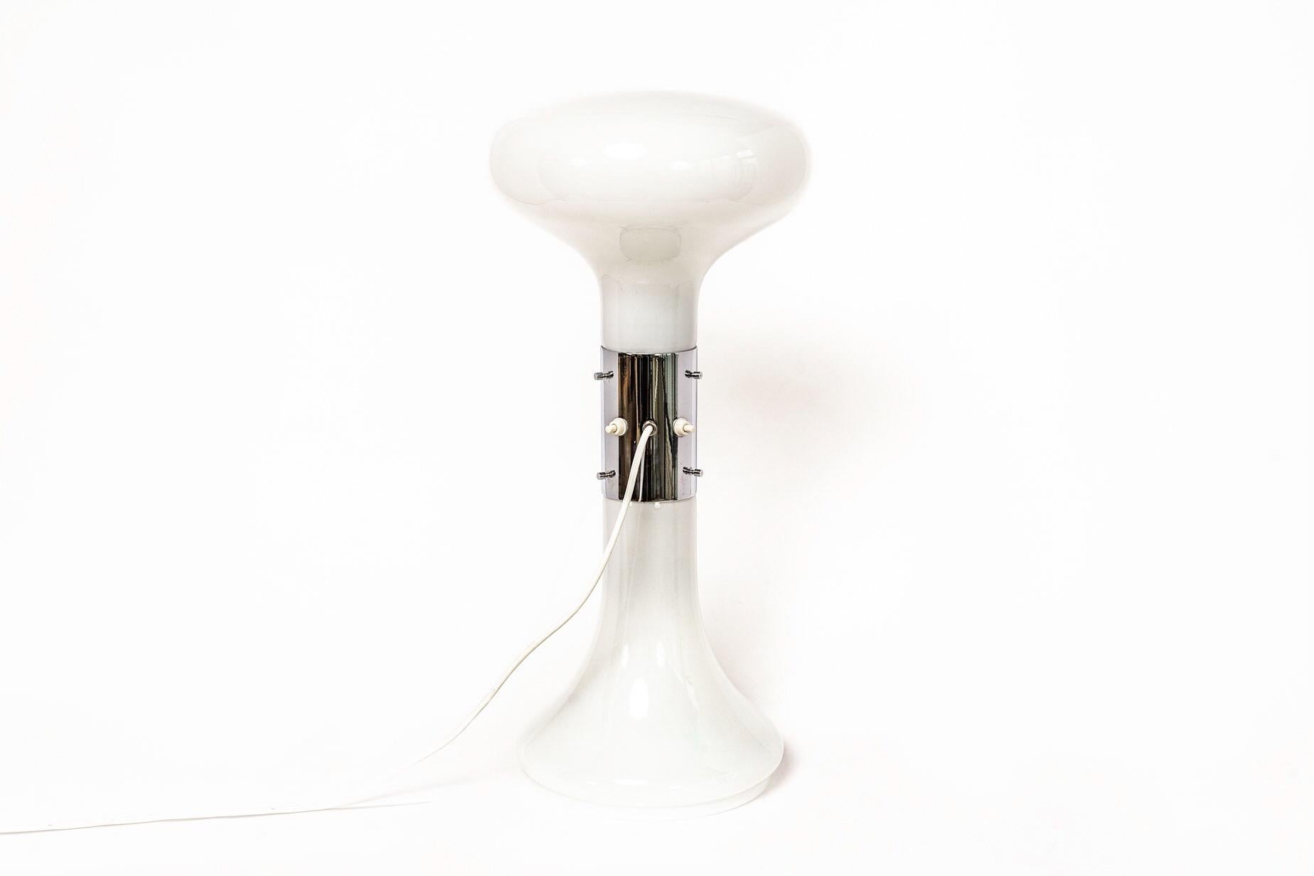 Vintage Italian Carlo Nason I Numerati Soffiato White Murano Glass Table Lamp For Sale 1