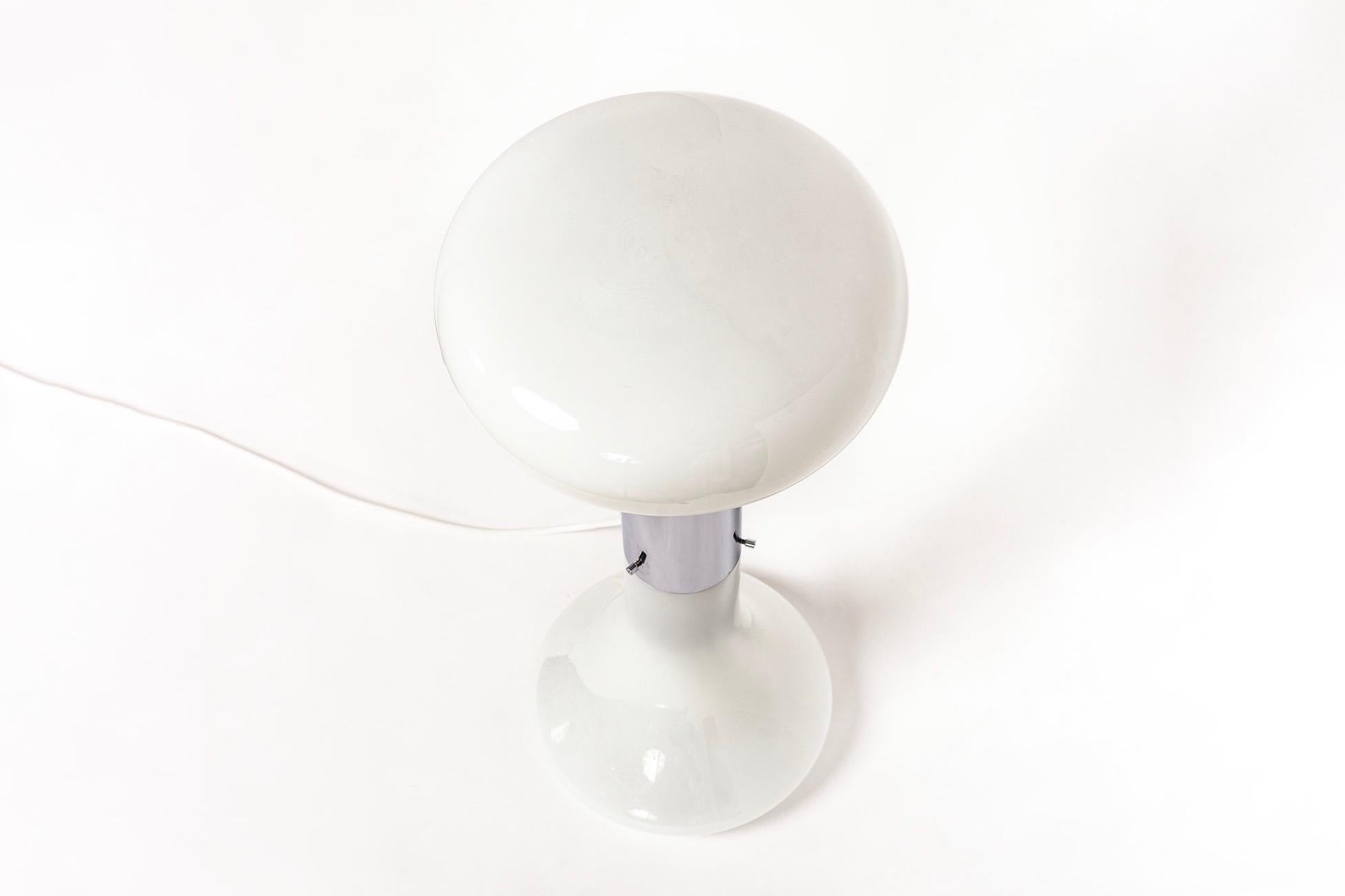 Vintage Italian Carlo Nason I Numerati Soffiato White Murano Glass Table Lamp For Sale 2