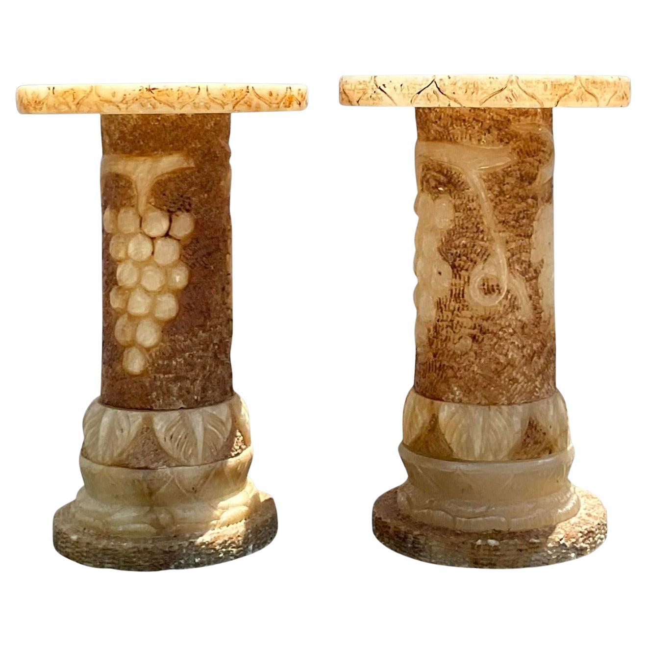 Pedestales de alabastro tallado italiano vintage - un par