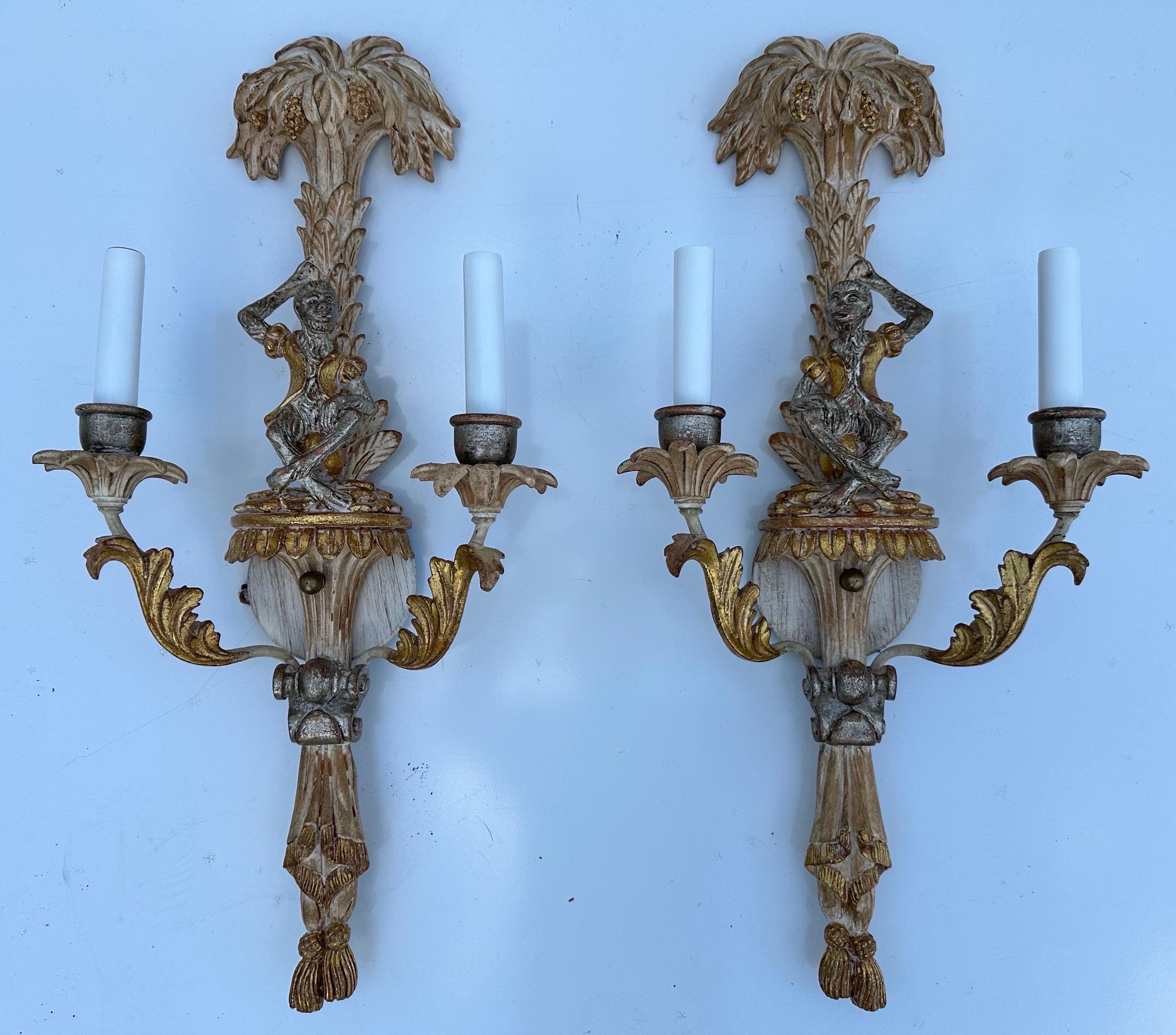 Fin du 20e siècle Paire d'appliques à singe à deux branches, vintage italien, sculpté et peint en vente