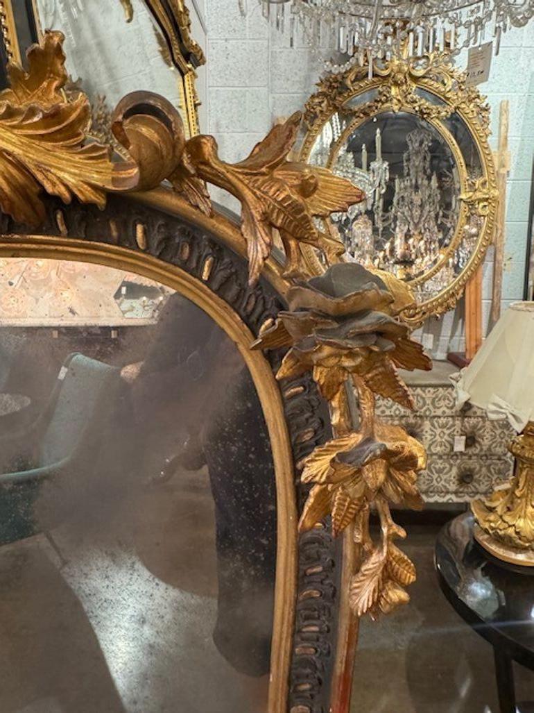 Specchio d'epoca italiano intagliato e dorato a parcella In condizioni buone in vendita a Dallas, TX