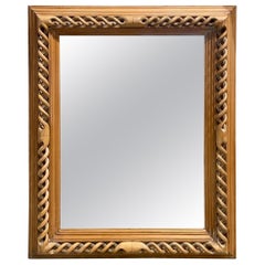 Miroir mural italien vintage en bois fruitier sculpté