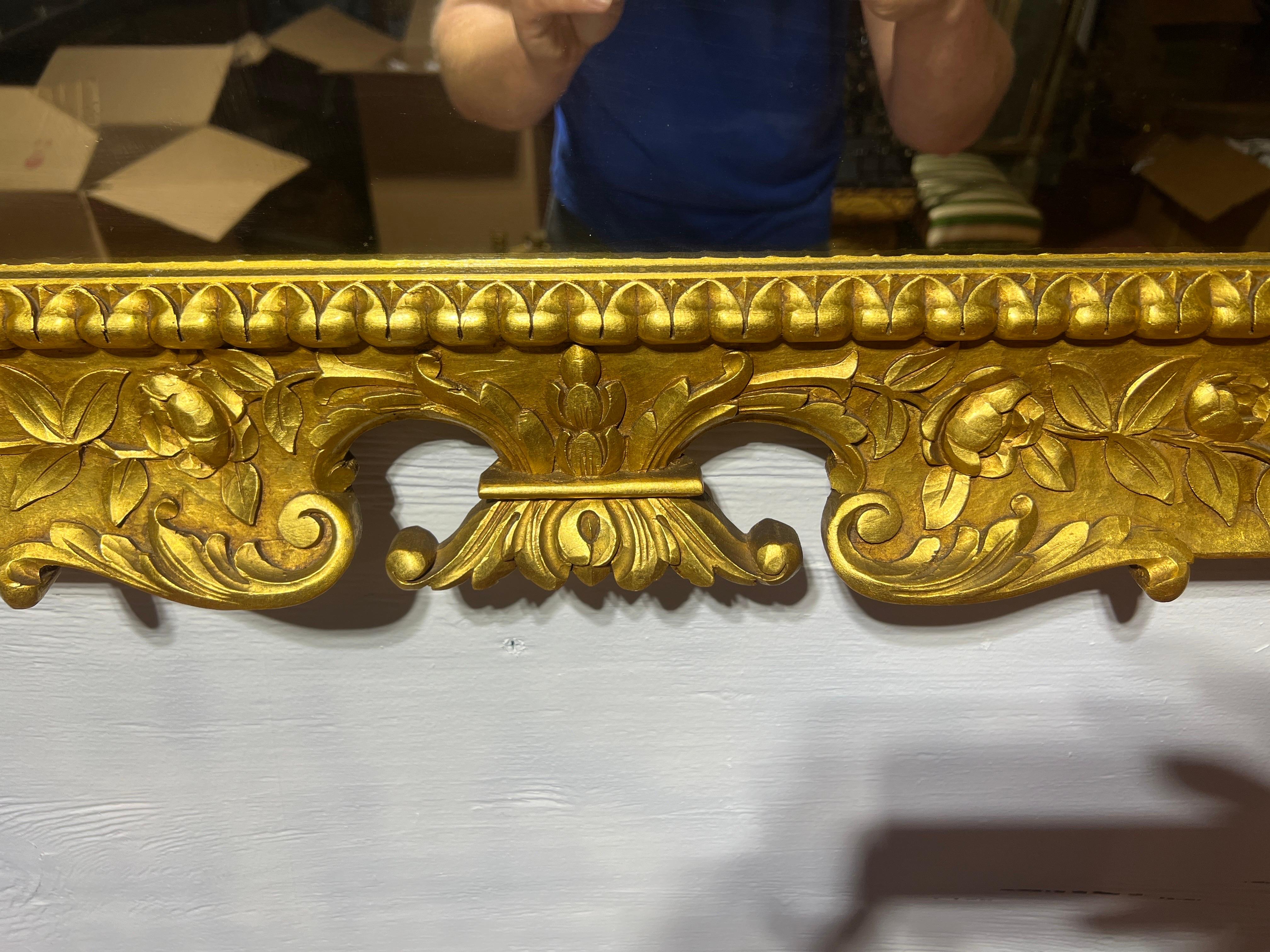 Vintage Italian Carved Giltwood and Shell Decorated Wall Mirror For Sale 2