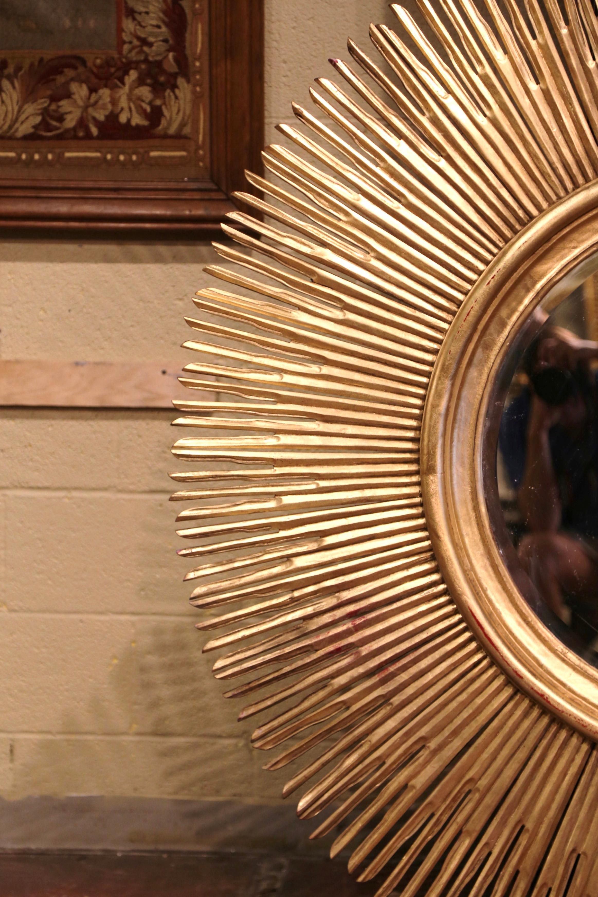 Hand-Carved Large Vintage Italian Carved Giltwood Sunburst Mirror with Beveled Glass