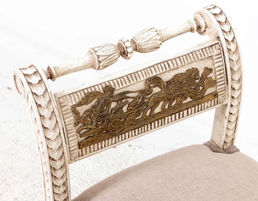 Néo-classique Banc italien vintage sculpté et peint en vente