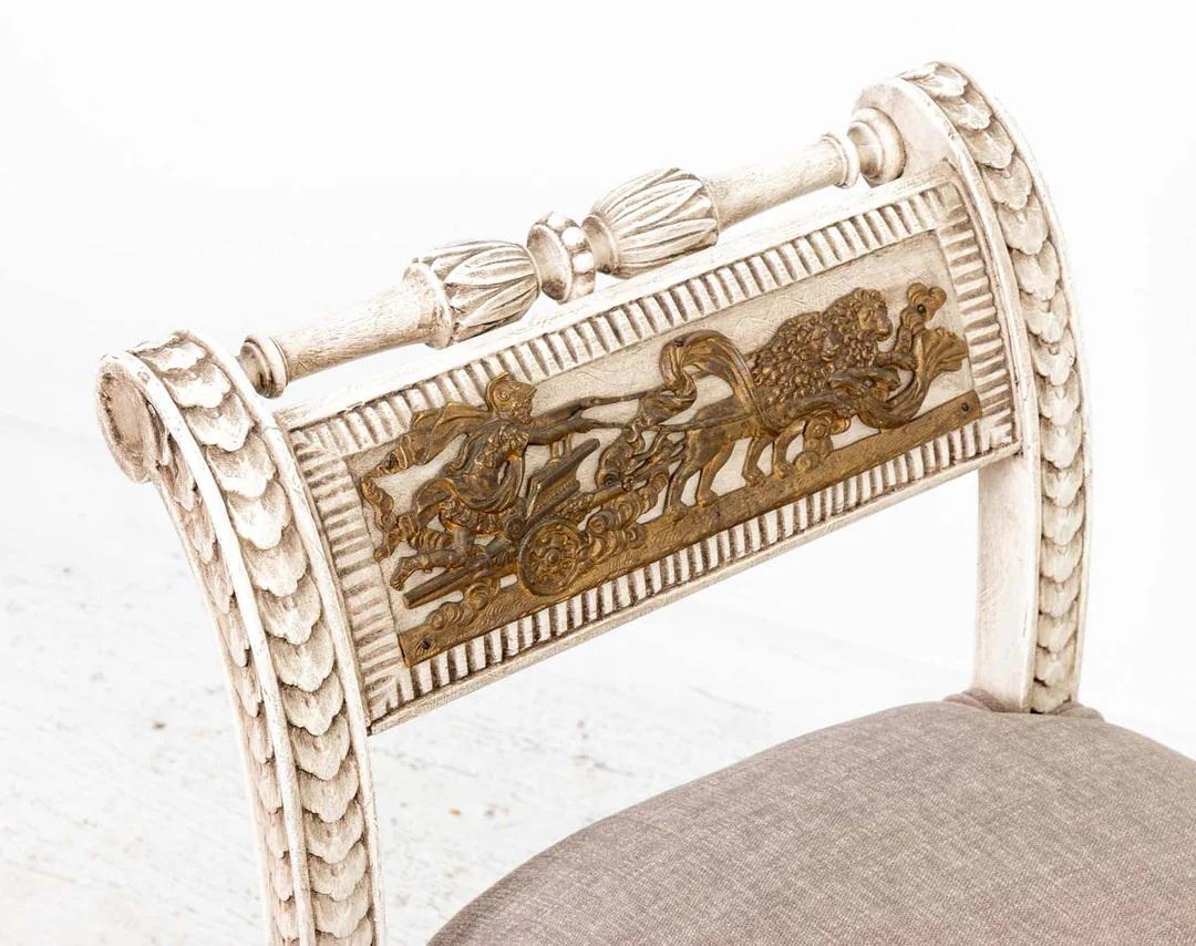 Banc italien vintage sculpté et peint Bon état - En vente à New York, NY