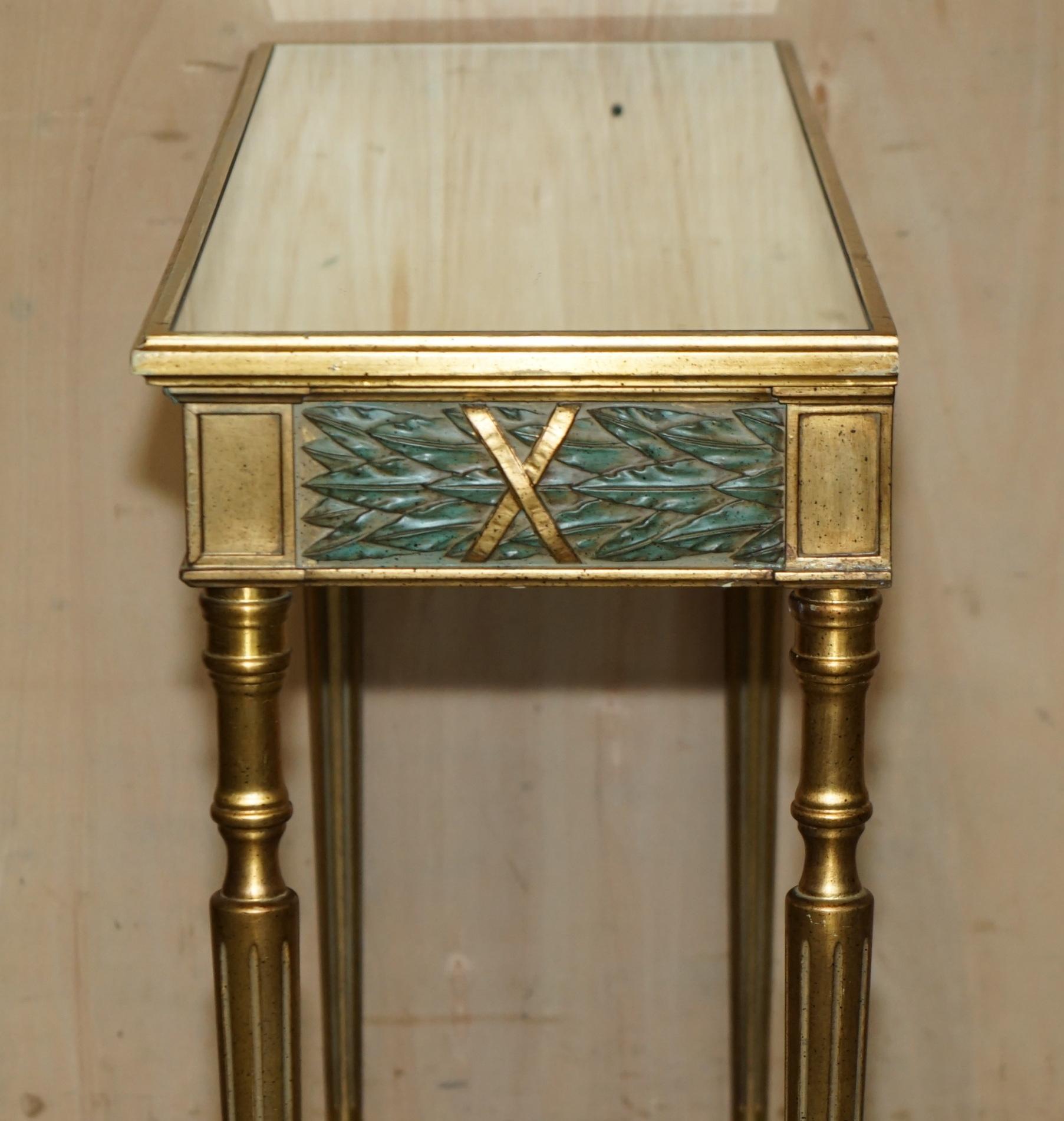 TAVOLO A CONSOLE D'EPOCA IN STILE CARVELLATO CON VETRO A SPECCHIO in vendita 8