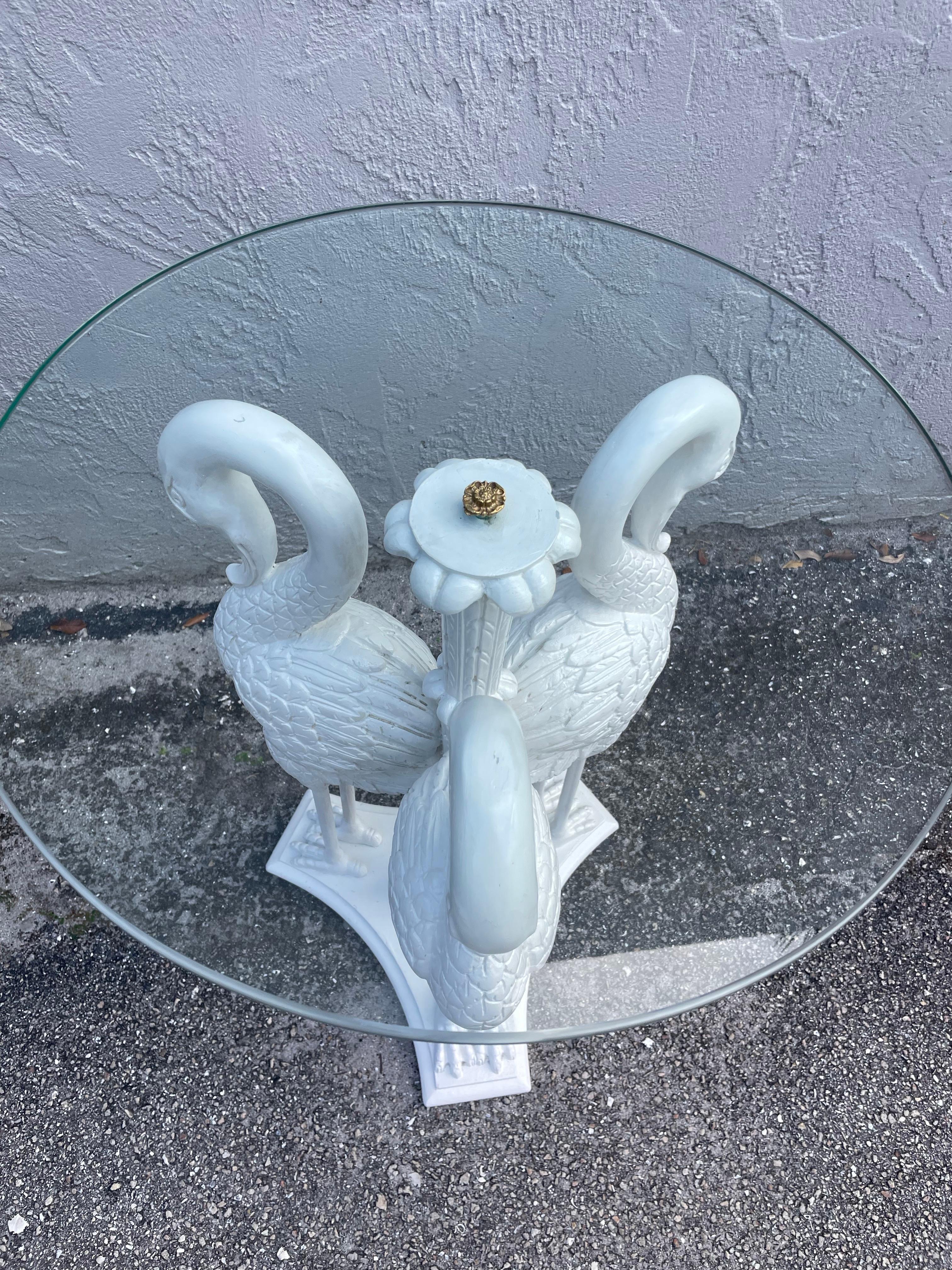 Italiano Tavolo da bere a cigno in legno intagliato italiano vintage in vendita