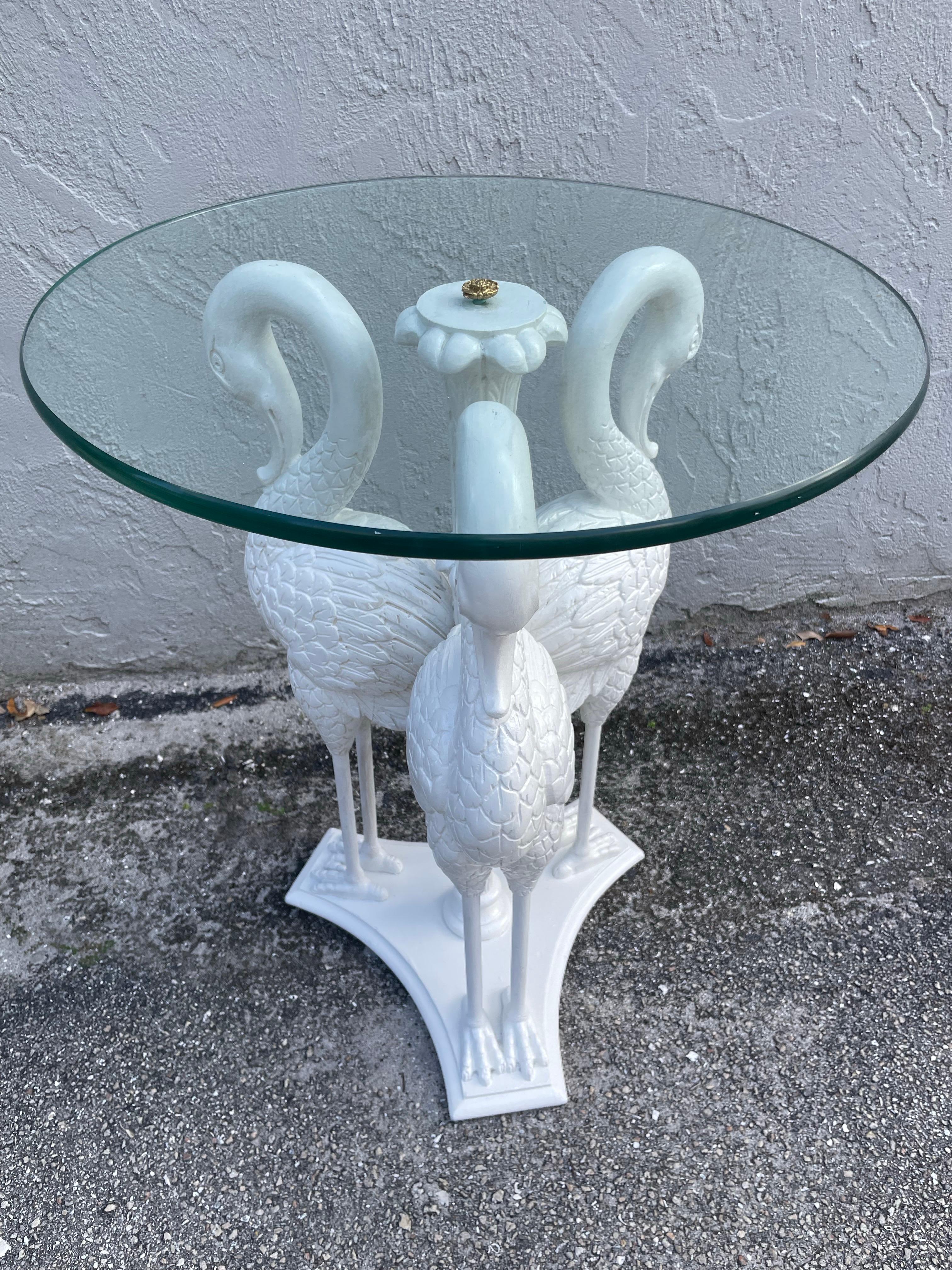 Tavolo da bere a cigno in legno intagliato italiano vintage In condizioni buone in vendita a West Palm Beach, FL