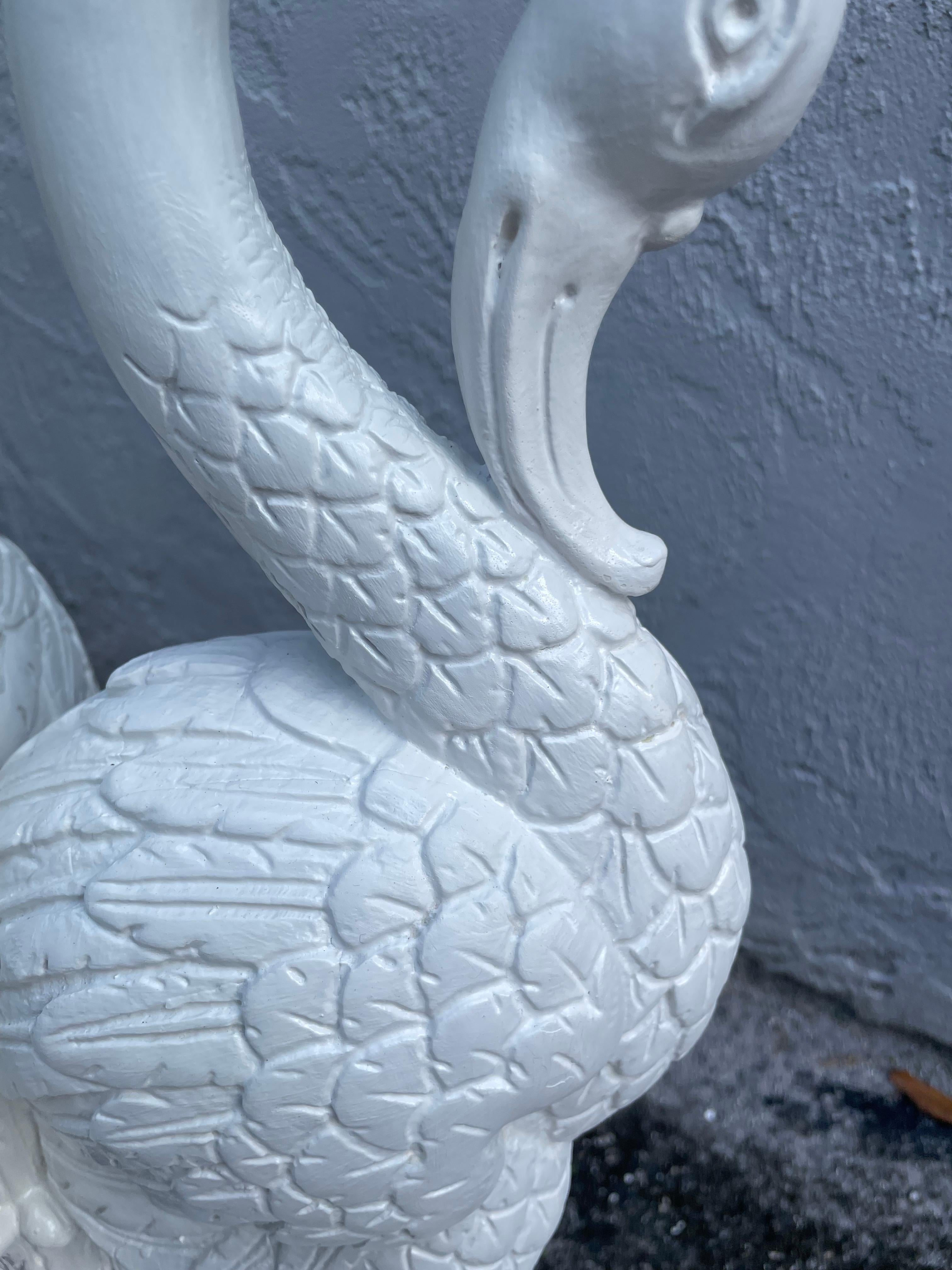 Tavolo da bere a cigno in legno intagliato italiano vintage in vendita 1