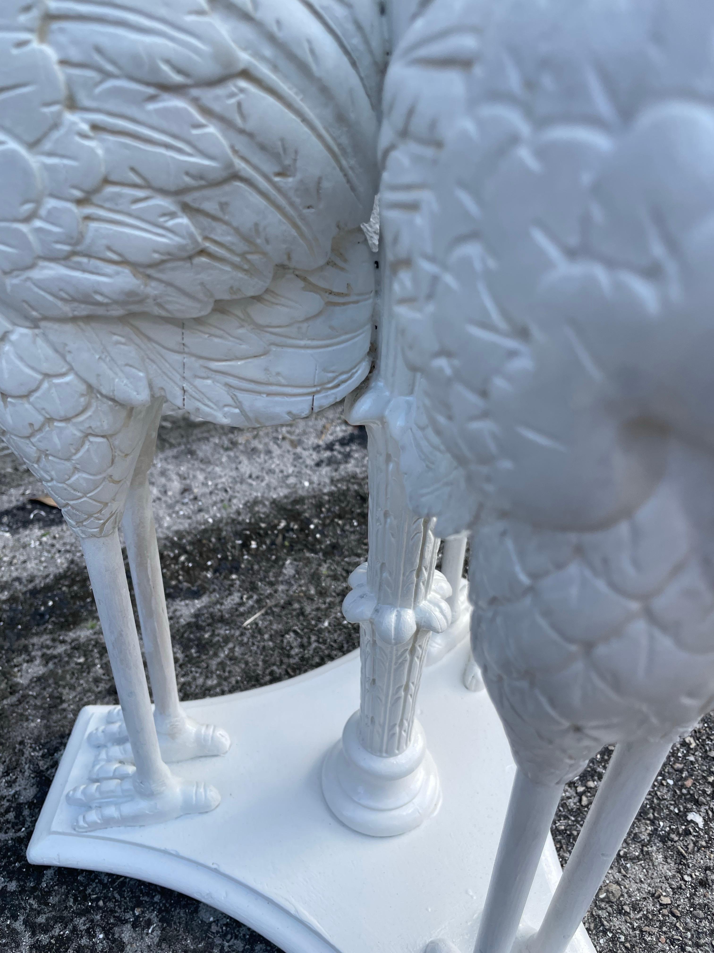 Tavolo da bere a cigno in legno intagliato italiano vintage in vendita 2