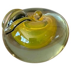 Vintage Italian Cenedise Vietri Murano Glass Apple