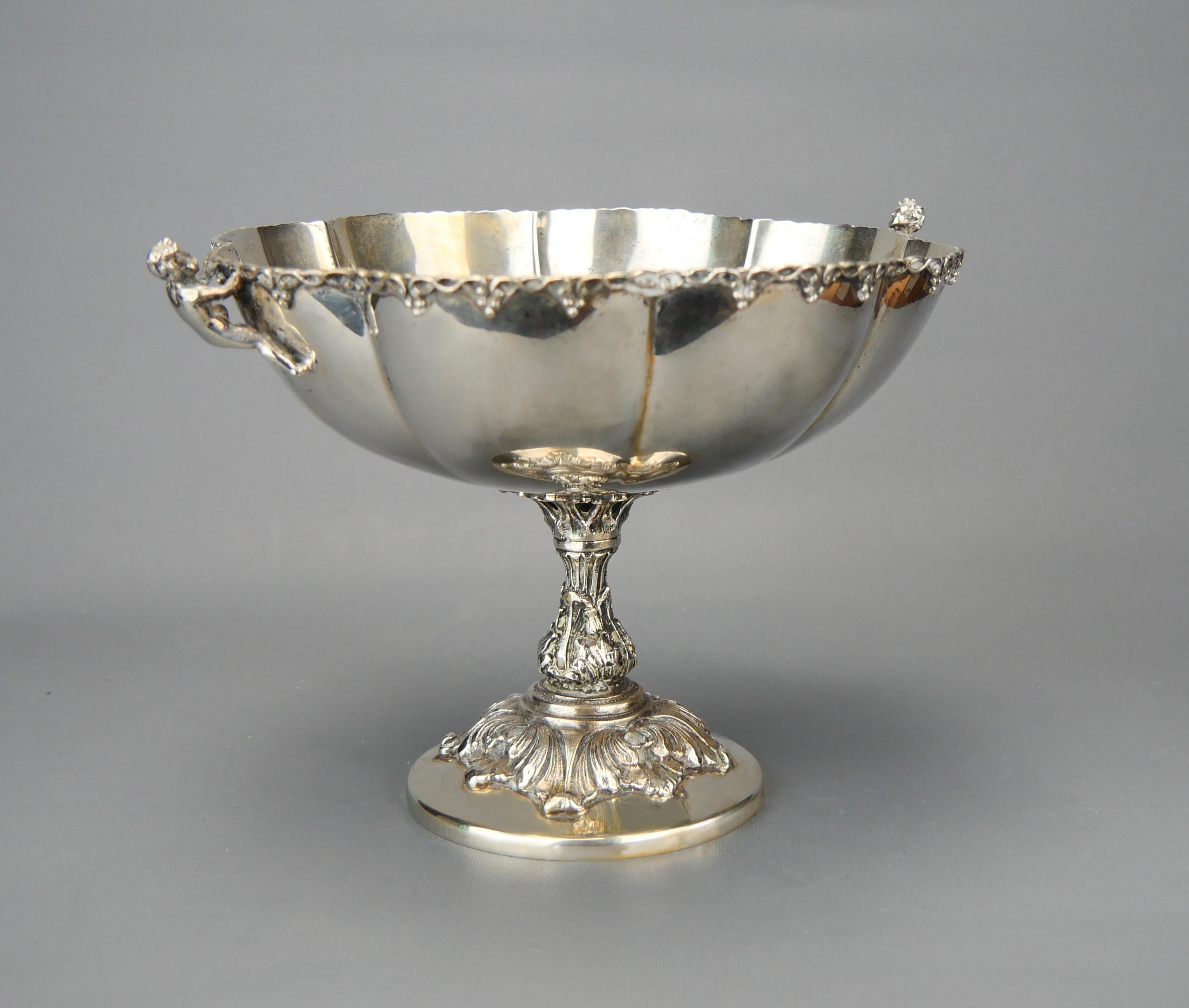 Vintage  Italian Centerpiece Fruit bowl  solid 800 Silver / 314 gr For Sale 1