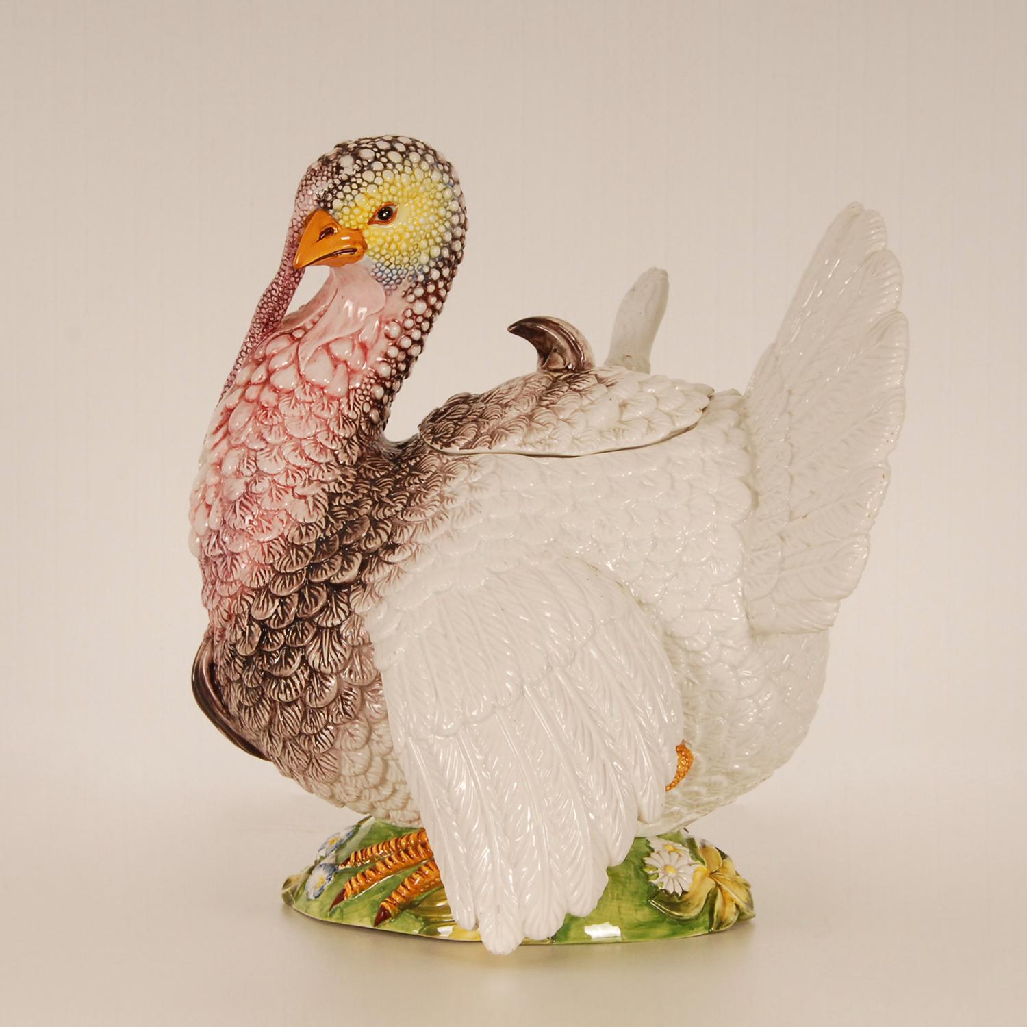 Italienische Keramik-Tiersfigur Turkey, Porzellan-Vogelfigur, Terrine  (Handgefertigt) im Angebot