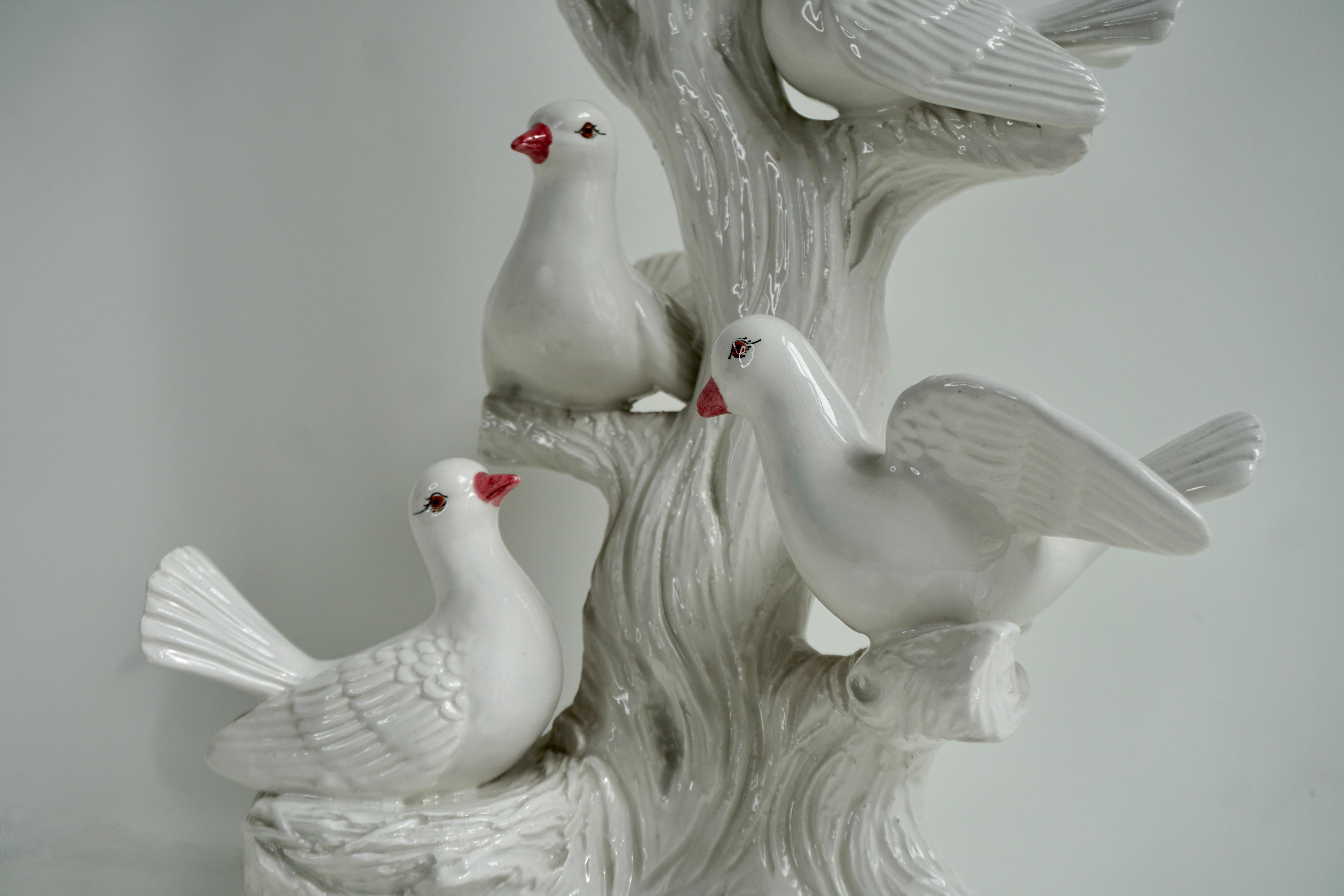 Vintage Italian Ceramic Bird Table Lamp with Doves, 1960s In Good Condition For Sale In Antwerp, BE