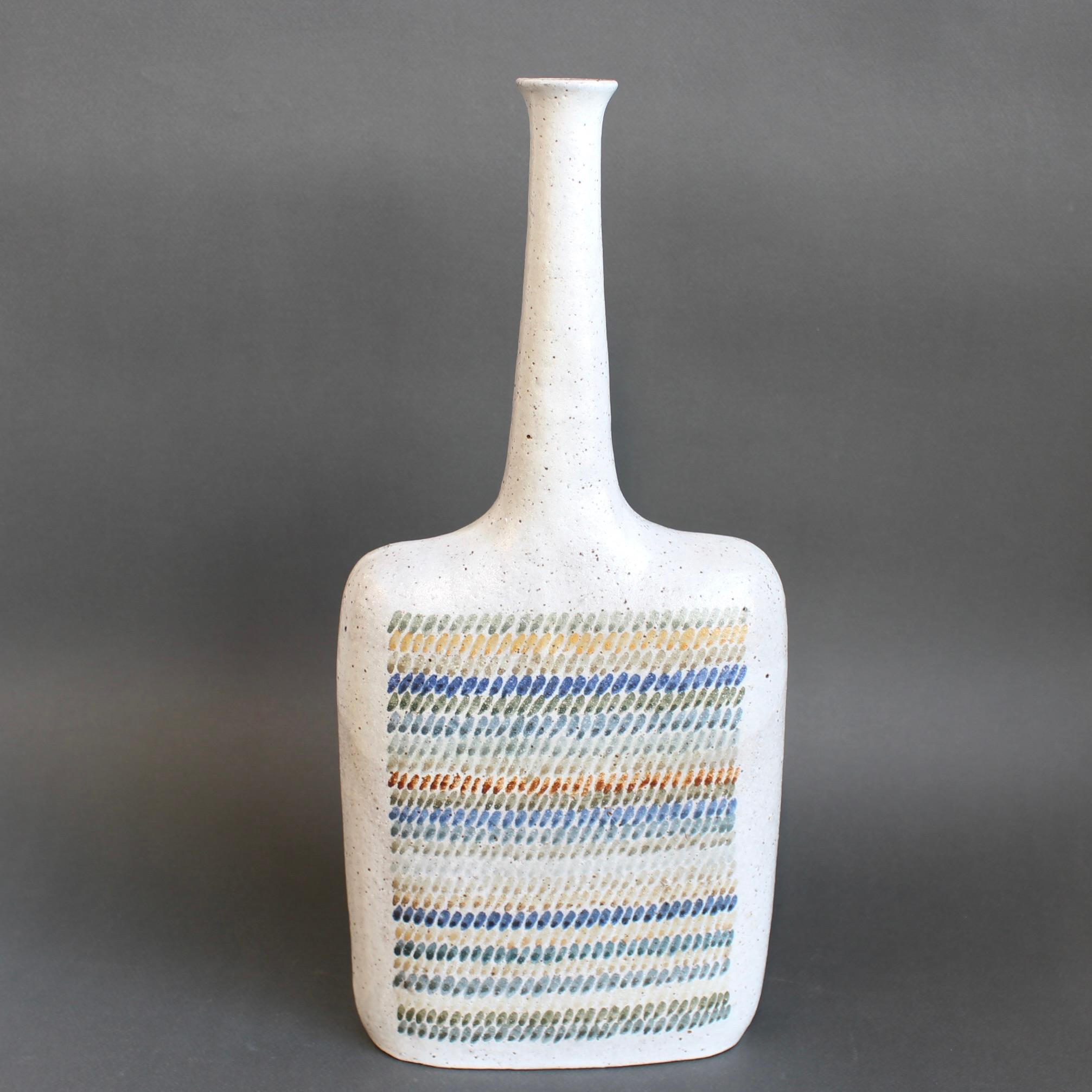 Dekorative Flasche aus italienischer Keramik von Bruno Gambone (ca. 1990er Jahre) - groß im Zustand „Gut“ im Angebot in London, GB