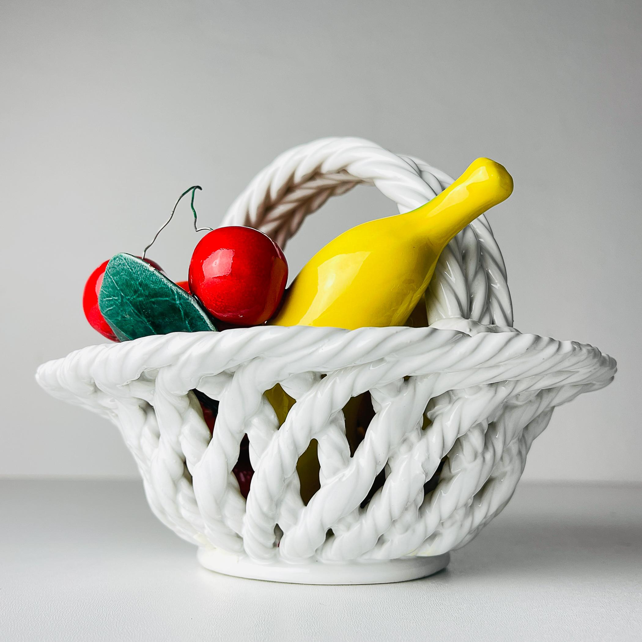 Vintage Italian Ceramic Fruit Basket, Italy 1970s For Sale 1