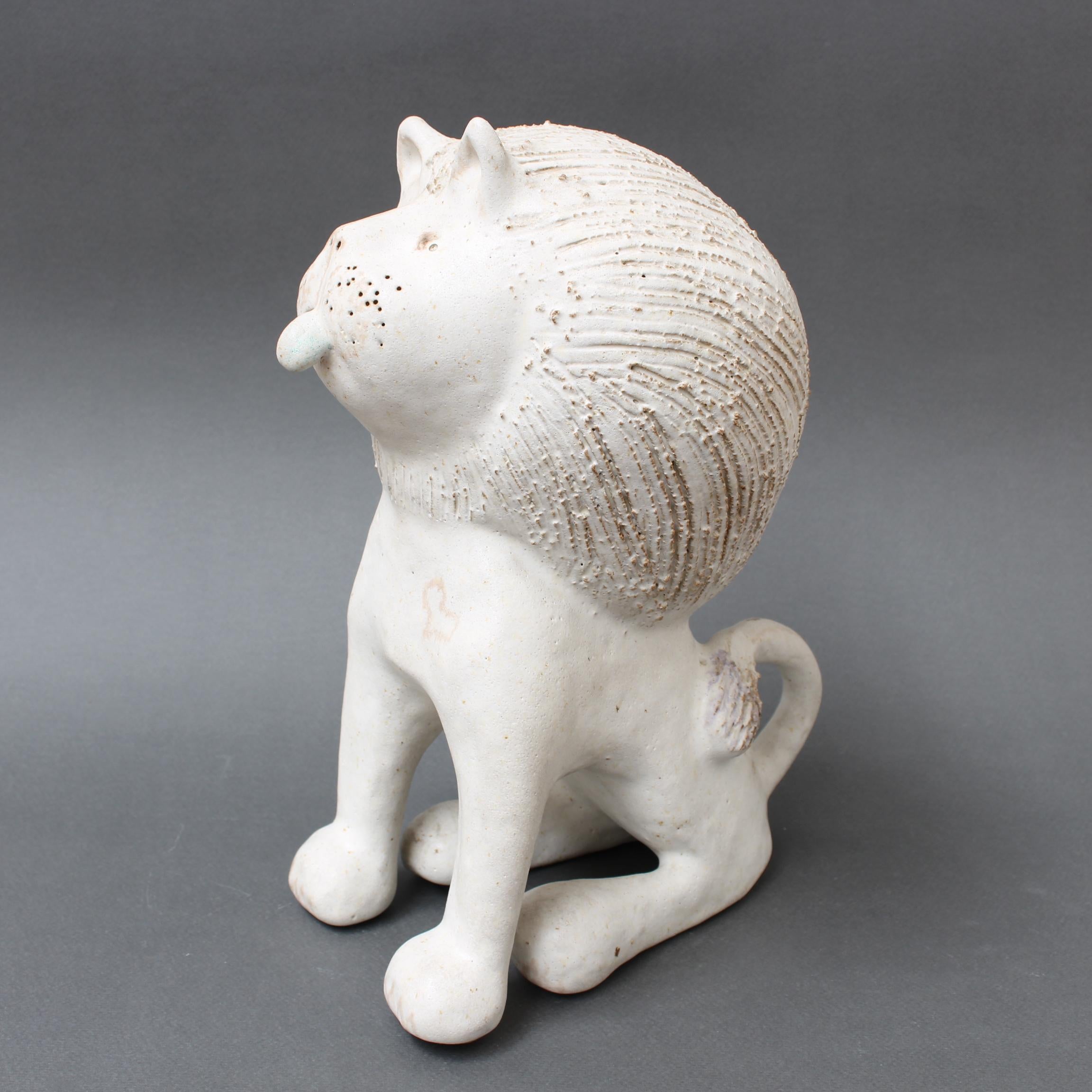 Vintage Italian Ceramic Lion by Bruno Gambone (circa 1970s) In Good Condition For Sale In London, GB