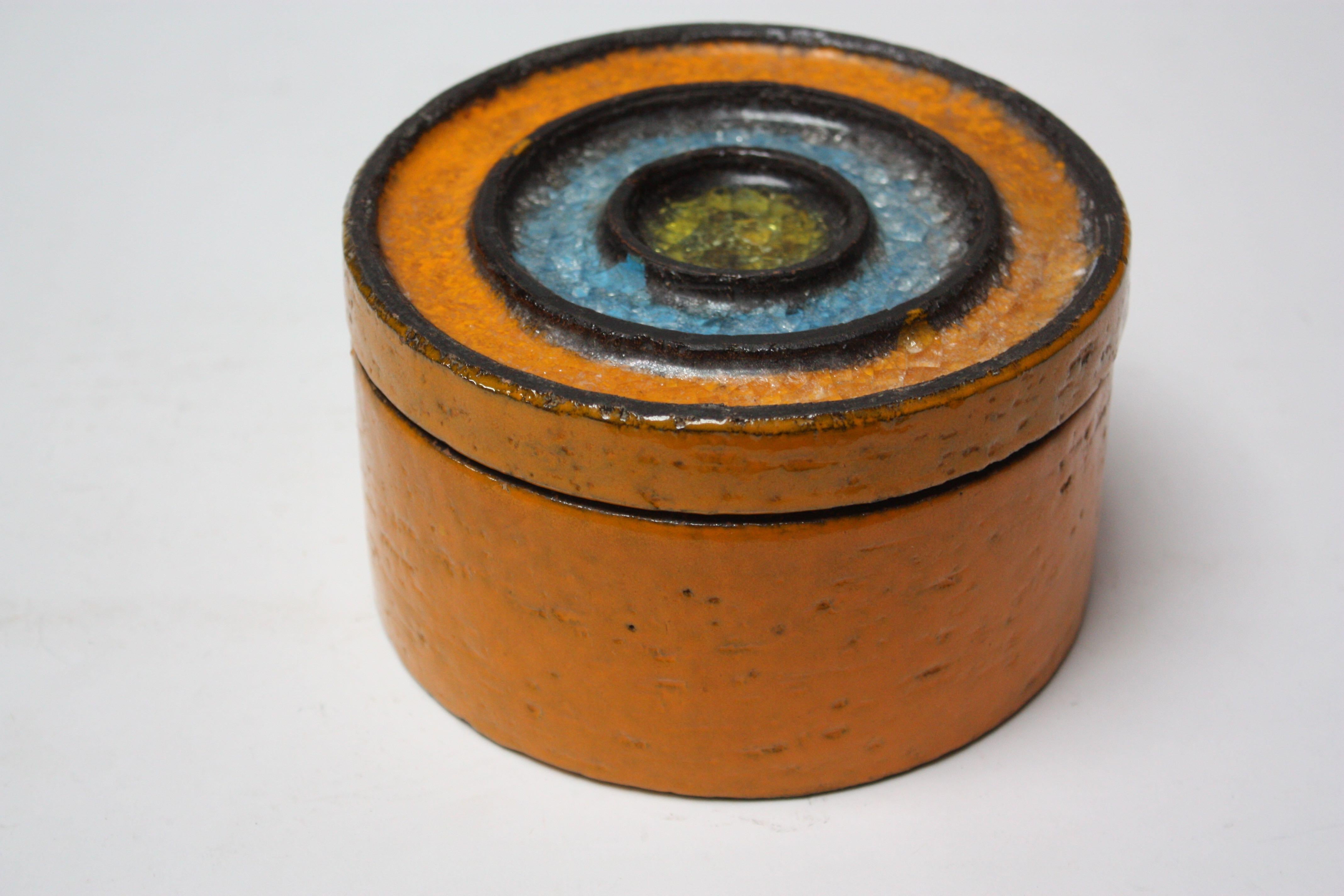 Mid-Century Modern Vintage Italian Ceramic Round Box / Lidded Jar in the Style of Raymor