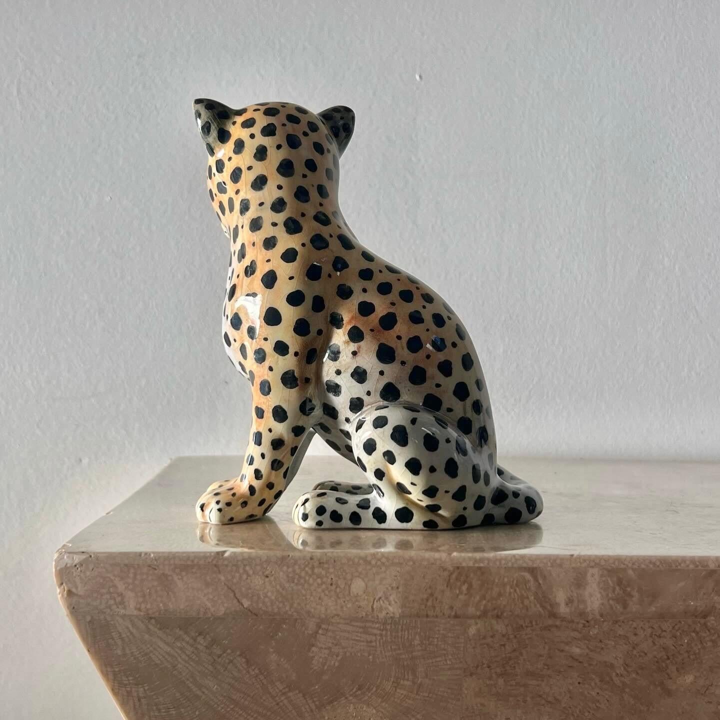 Italienische Vintage-Keramikskulptur eines Leoparden, Mitte des 20. Jahrhunderts.  (Moderne der Mitte des Jahrhunderts)