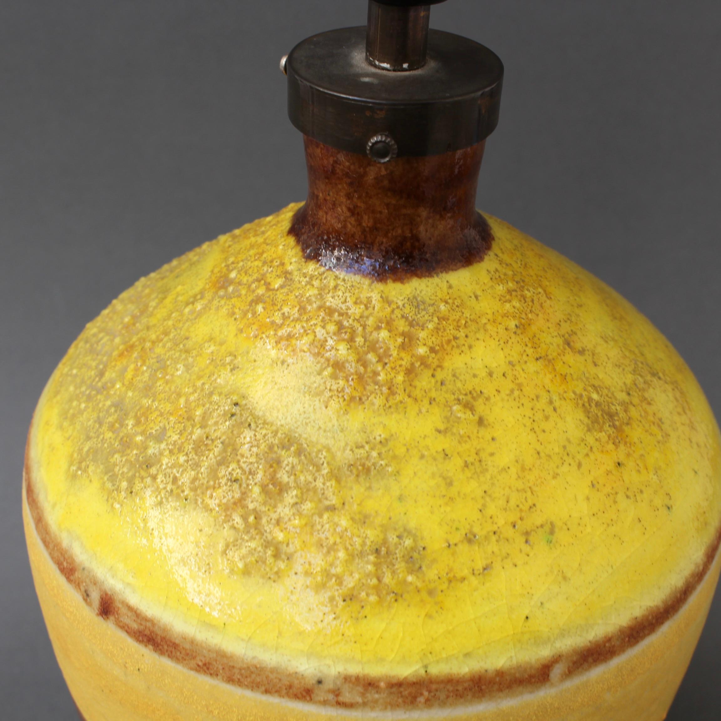 Vintage Italian Ceramic Table Lamp by Guido Gambone 'circa 1950s' (lampe à poser en céramique) en vente 8