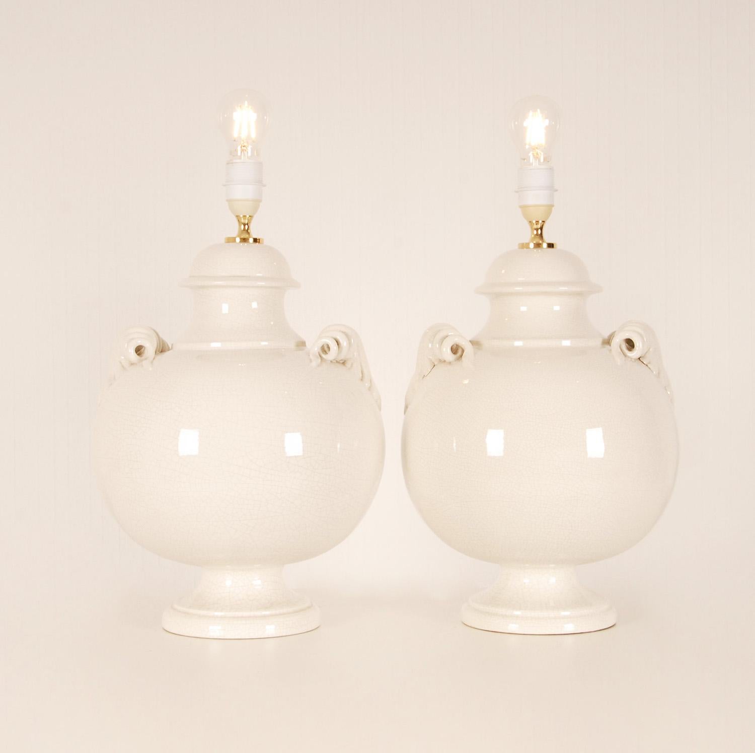 Vintage Italian Ceramic Table Lamps Handmade Off White Majolica Vase Lamps Pair 2