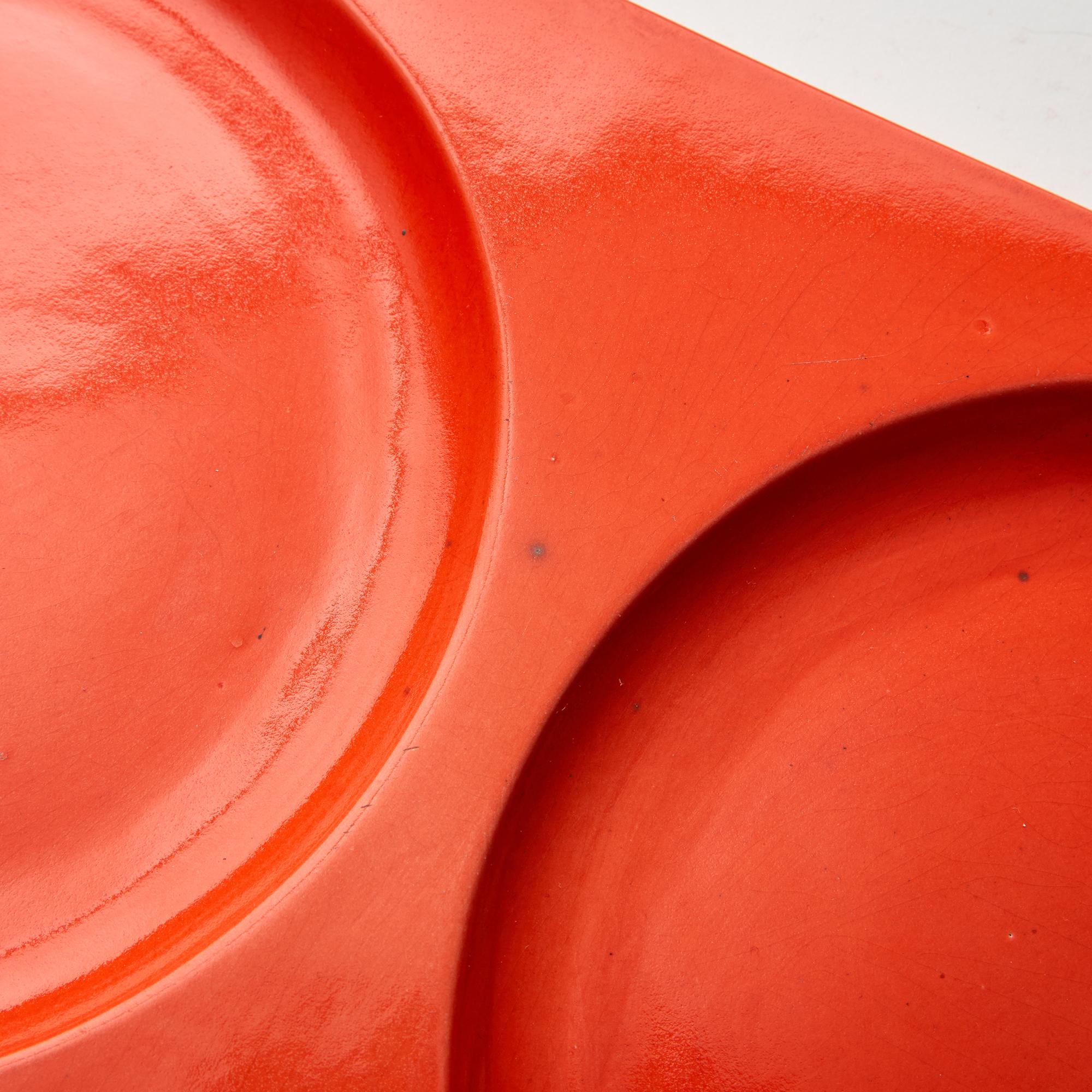 Fine XX secolo Vassoio in ceramica italiana vintage con finitura arancione lucida