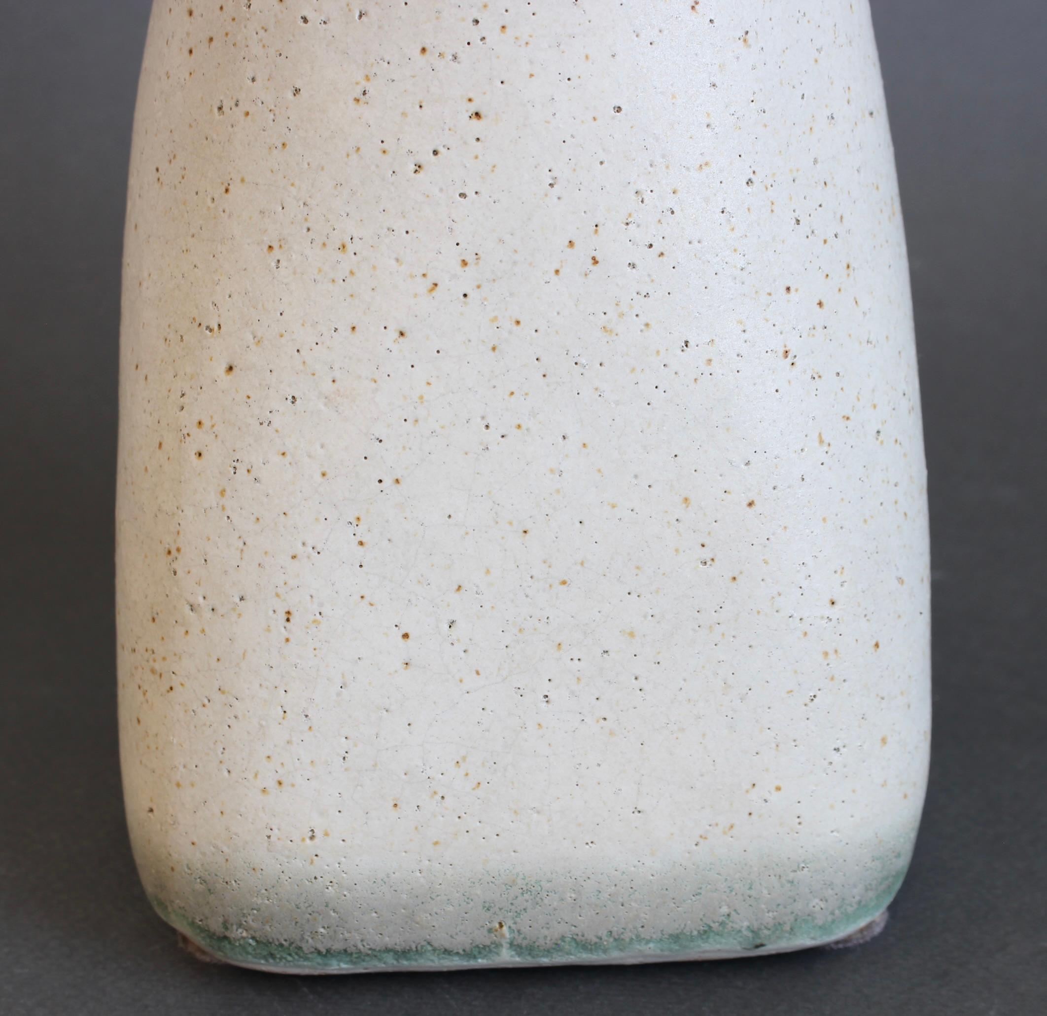 Vase aus italienischer Keramik von Bruno Gambone (ca. 1980er Jahre) im Angebot 7