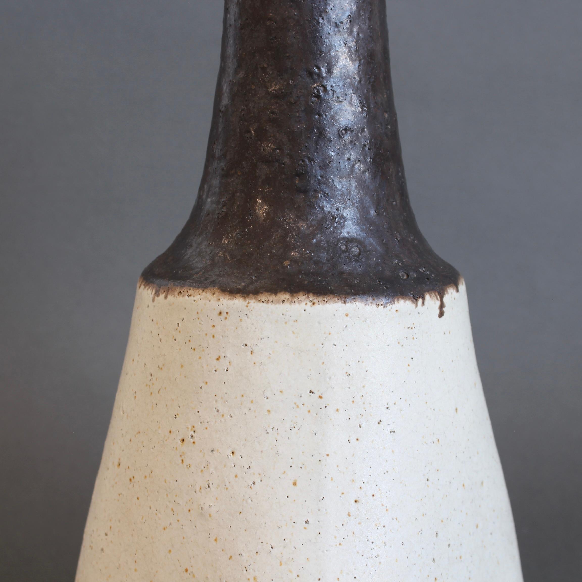 Vase aus italienischer Keramik von Bruno Gambone (ca. 1980er Jahre) im Angebot 10