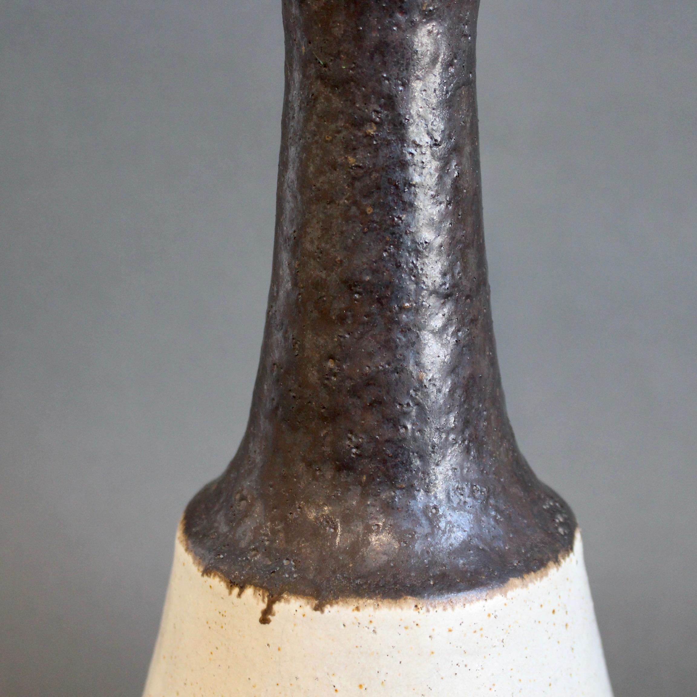 Vase aus italienischer Keramik von Bruno Gambone (ca. 1980er Jahre) im Angebot 12