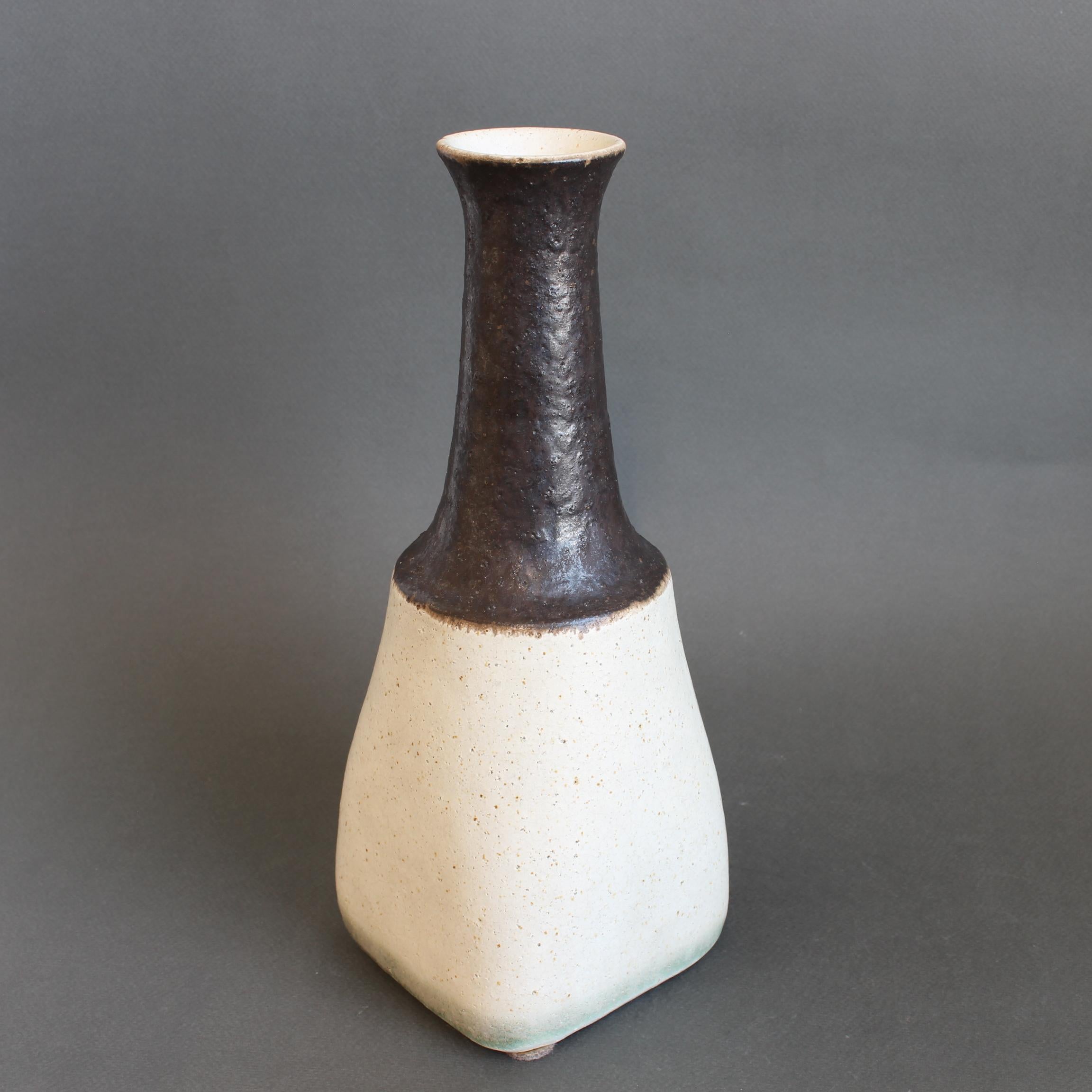 Vase aus italienischer Keramik von Bruno Gambone (ca. 1980er Jahre) im Angebot 2