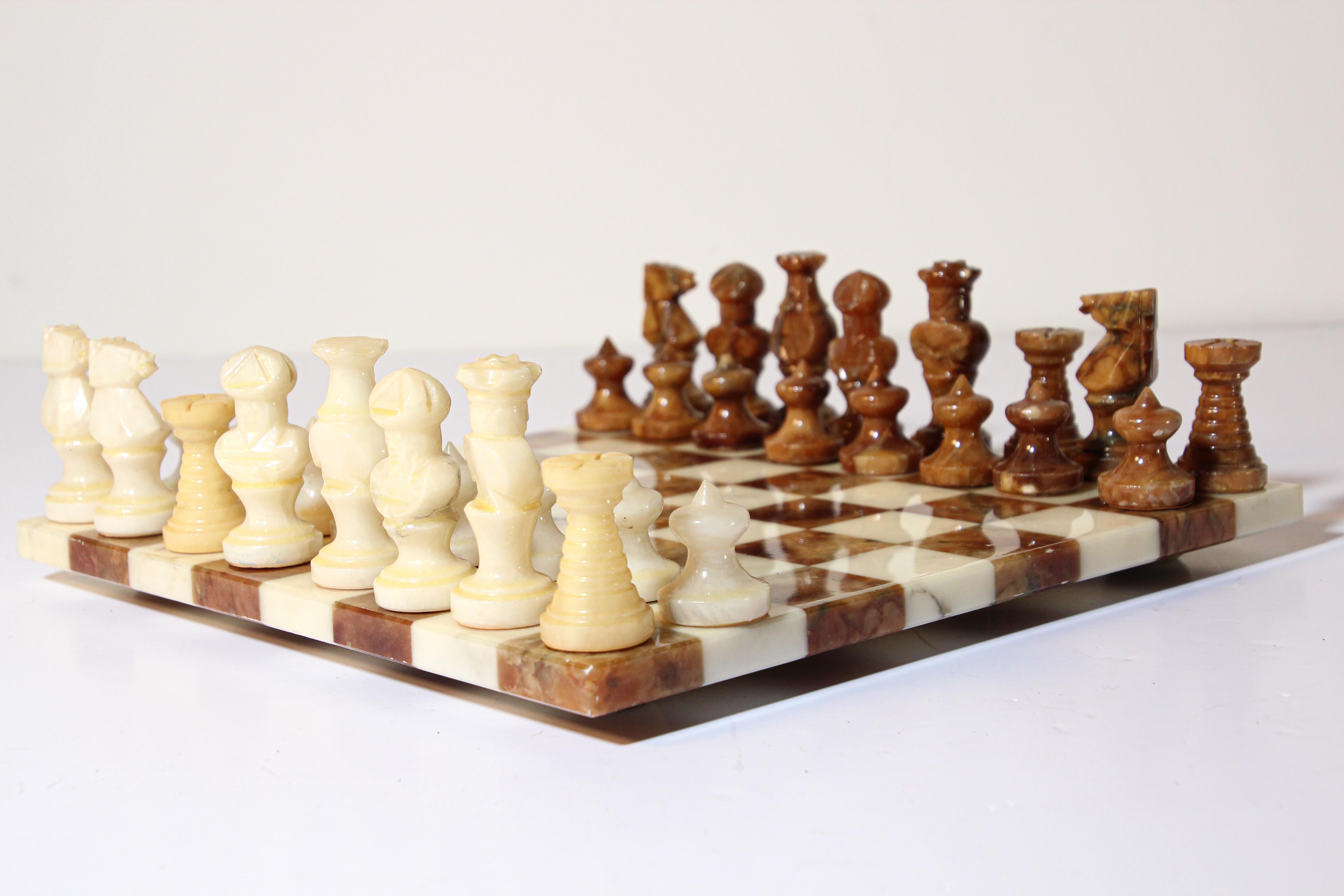 Vintage Italian Chess Board with Alabaster Carved Pieces 2