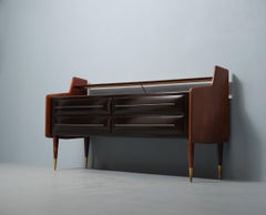 Vintage Italian Chest of Drawers from the 1950s with Contemporary Twist