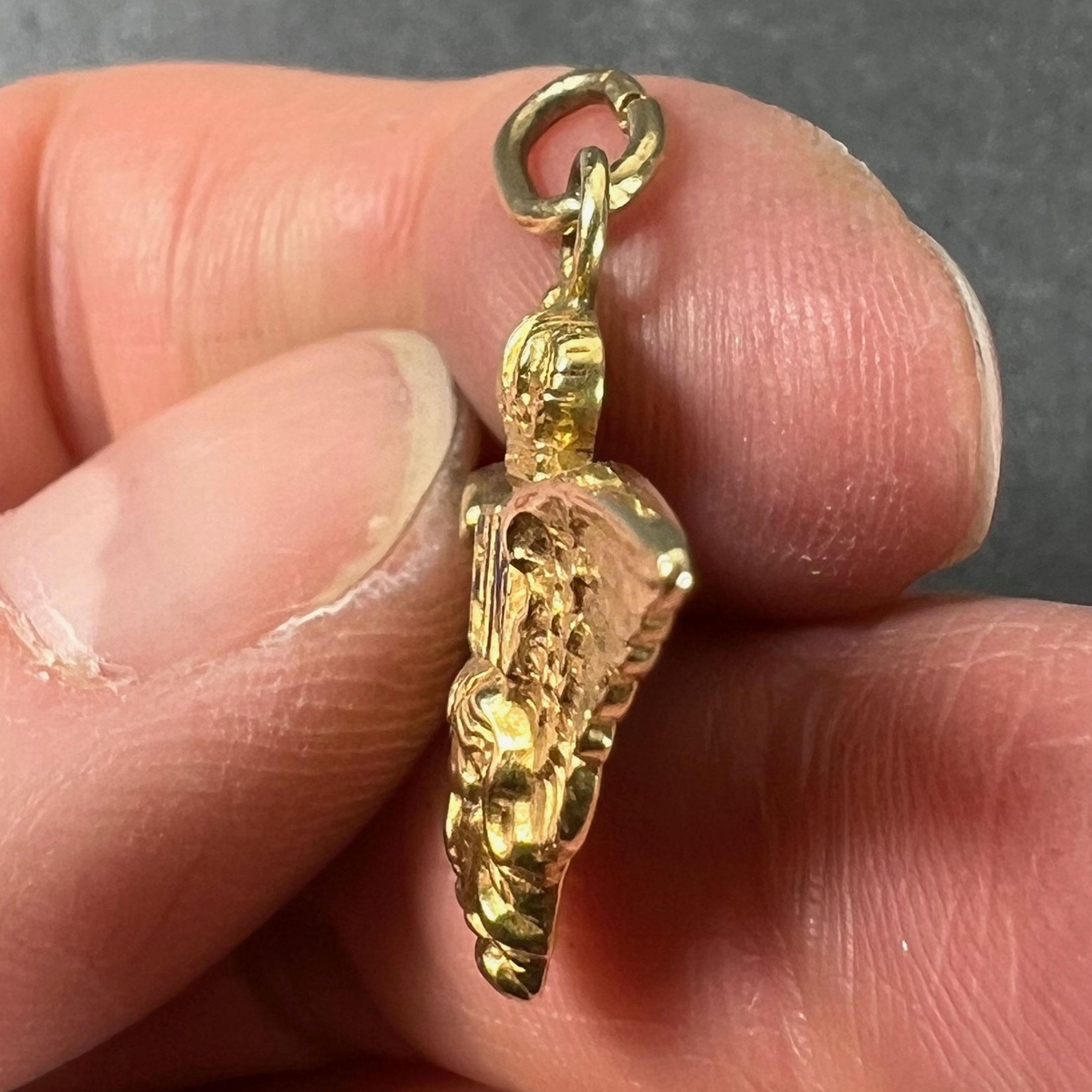 Ciondolo d'epoca in oro giallo 18 carati con smalto Chiappe dell'Aeronautica Militare FIM Corona d'ali in vendita 2