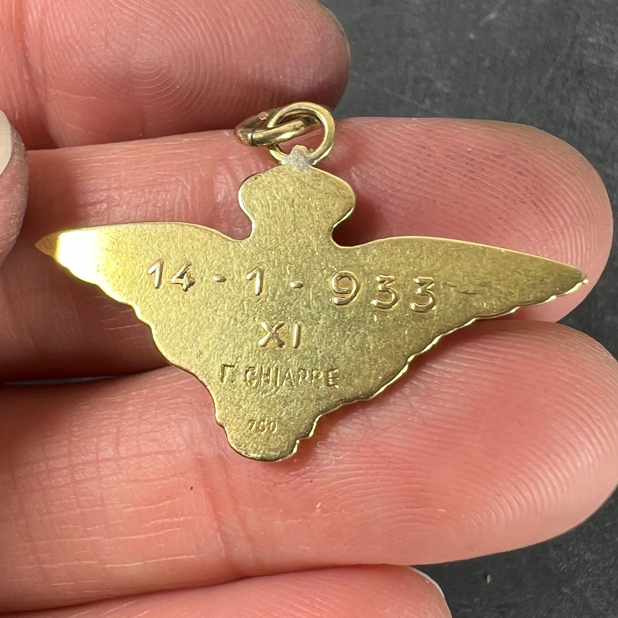 Ciondolo d'epoca in oro giallo 18 carati con smalto Chiappe dell'Aeronautica Militare FIM Corona d'ali in vendita 3