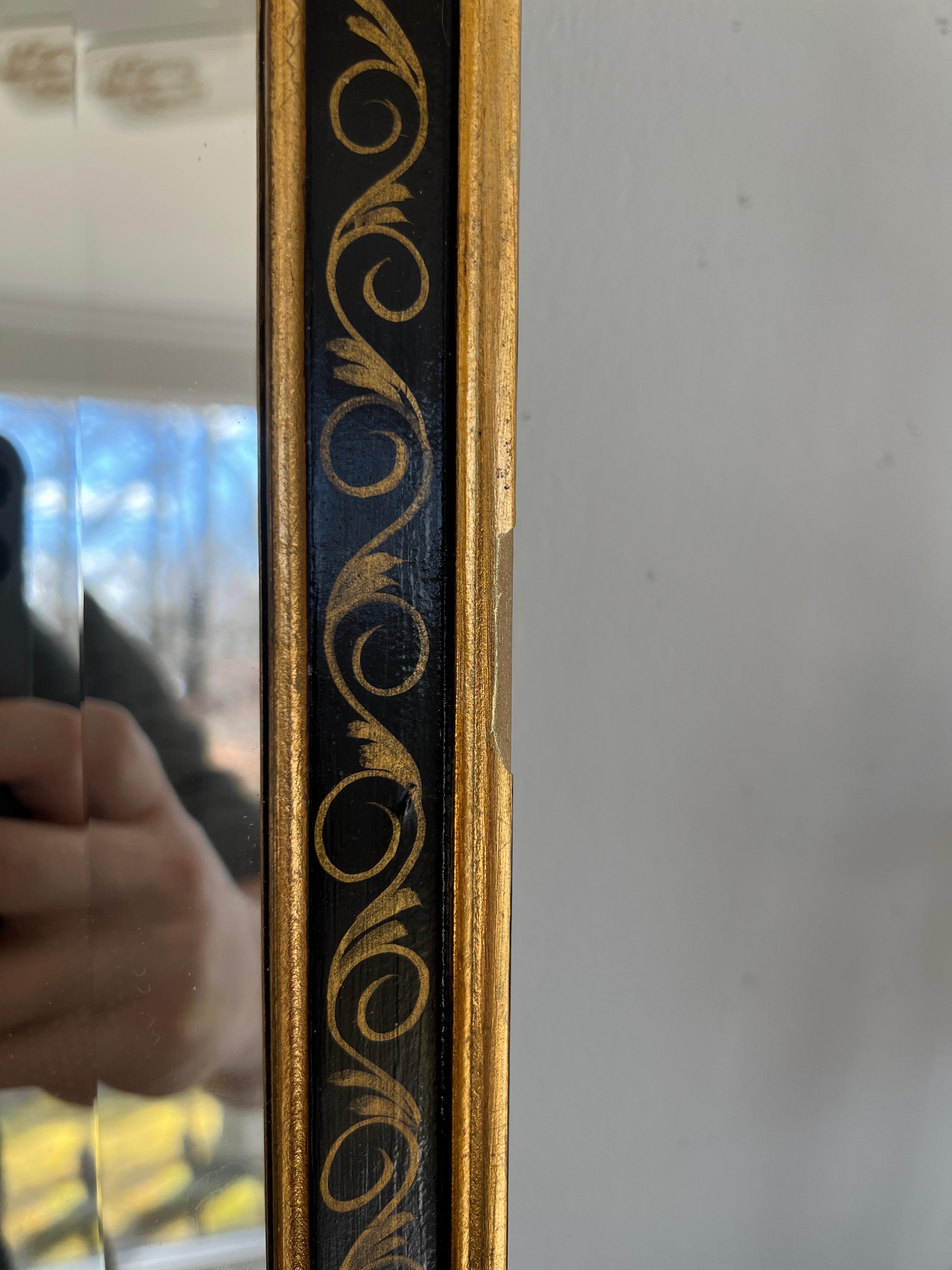 Vintage Italian Chinoiserie Decorated Wall Mirror For Sale 1