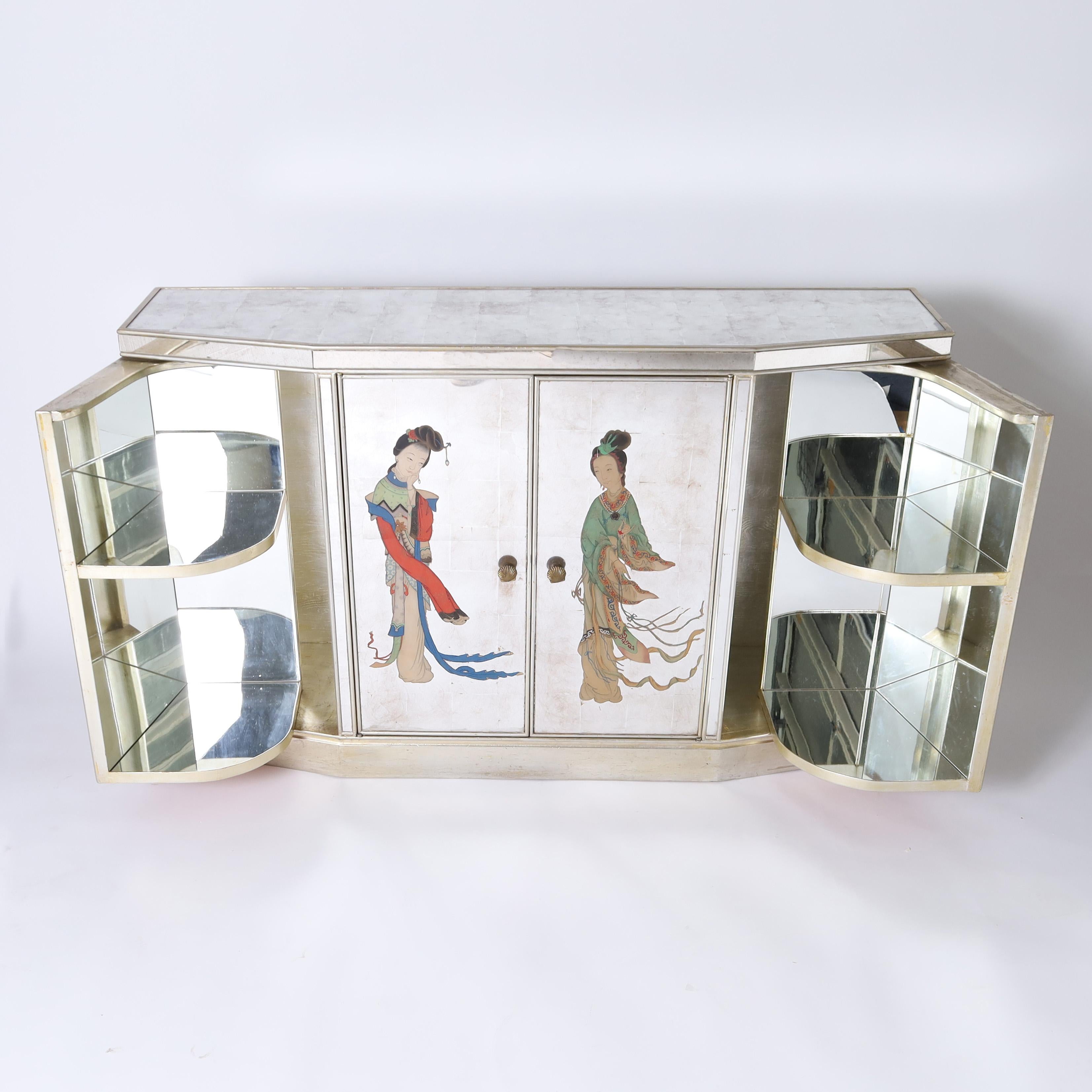 Vintage Chinoiserie italienne Eglomise Mirrored Cabinet, Sideboard or Bar en vente 3
